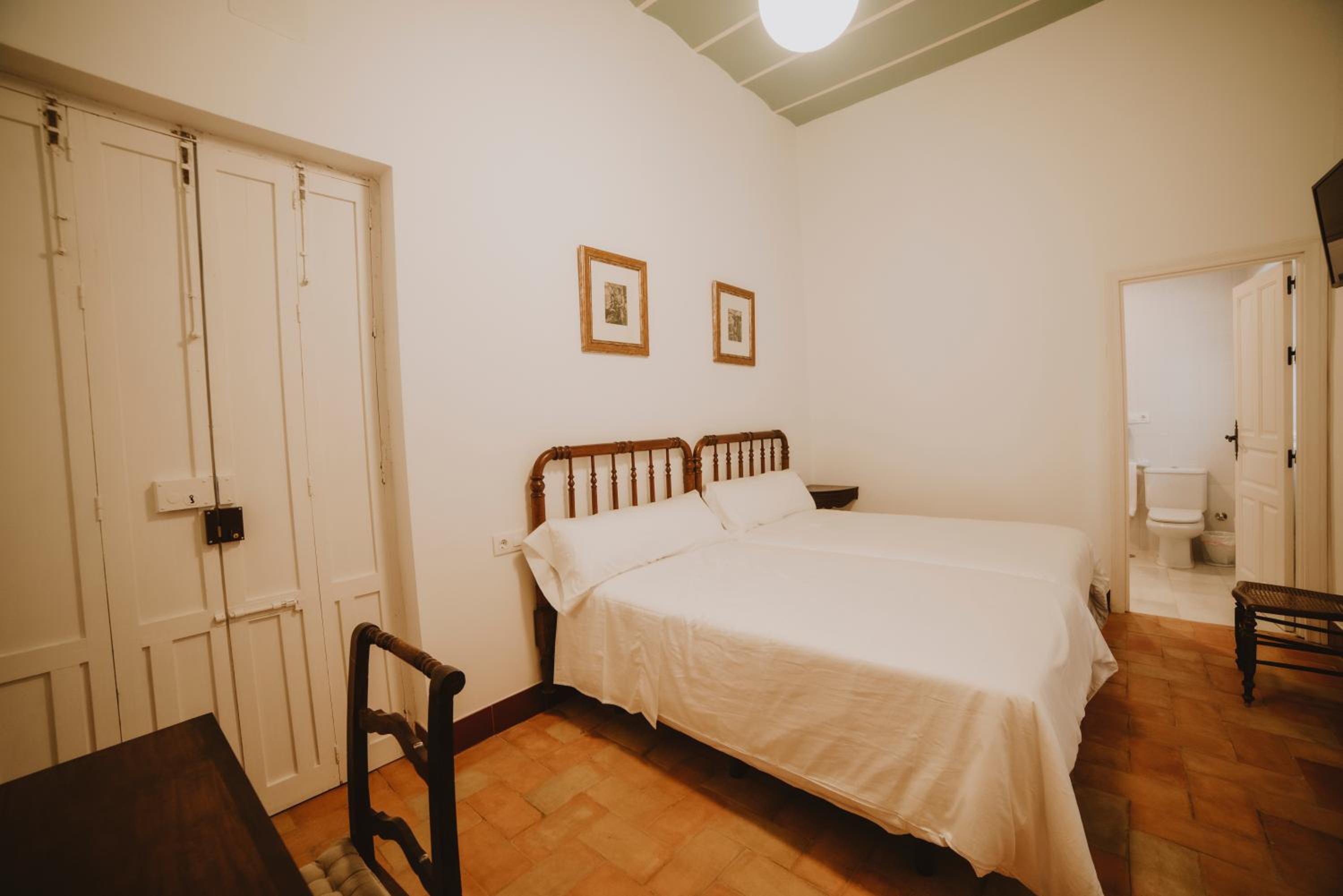 Habitación Doble con Baño Privado