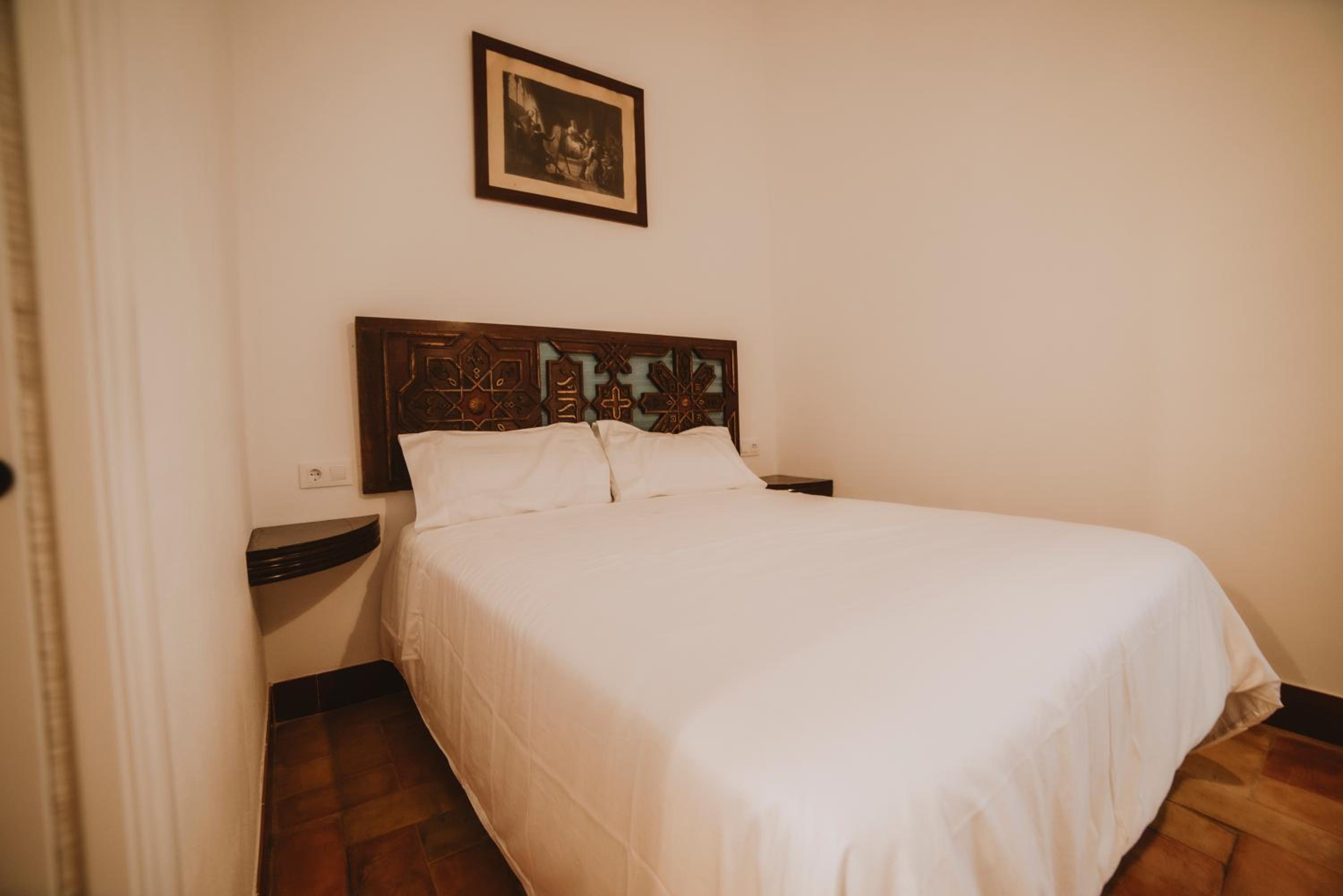 Double Room with Private Bathroom photo 3