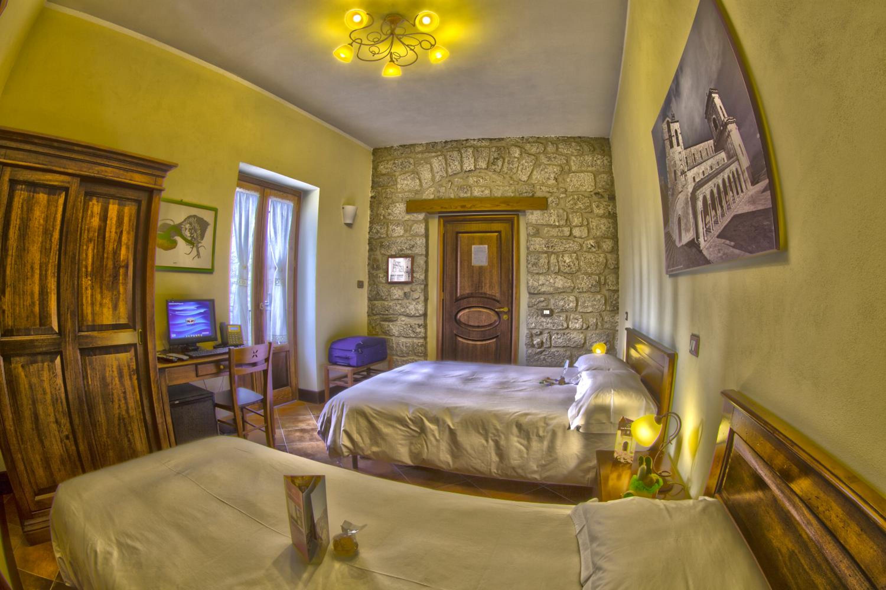 Triple Room - Photo 4