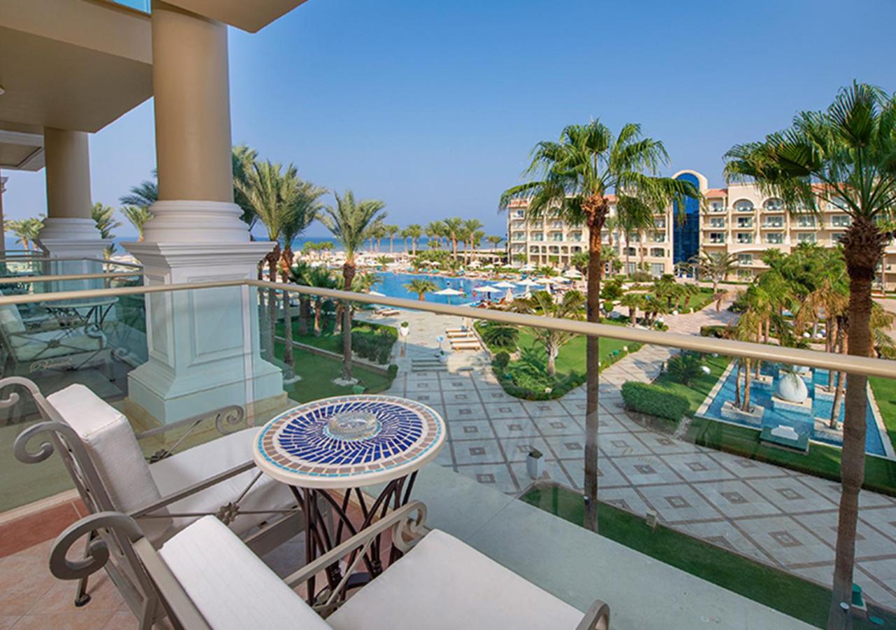 Deluxe Room with Pool View - Photo 5