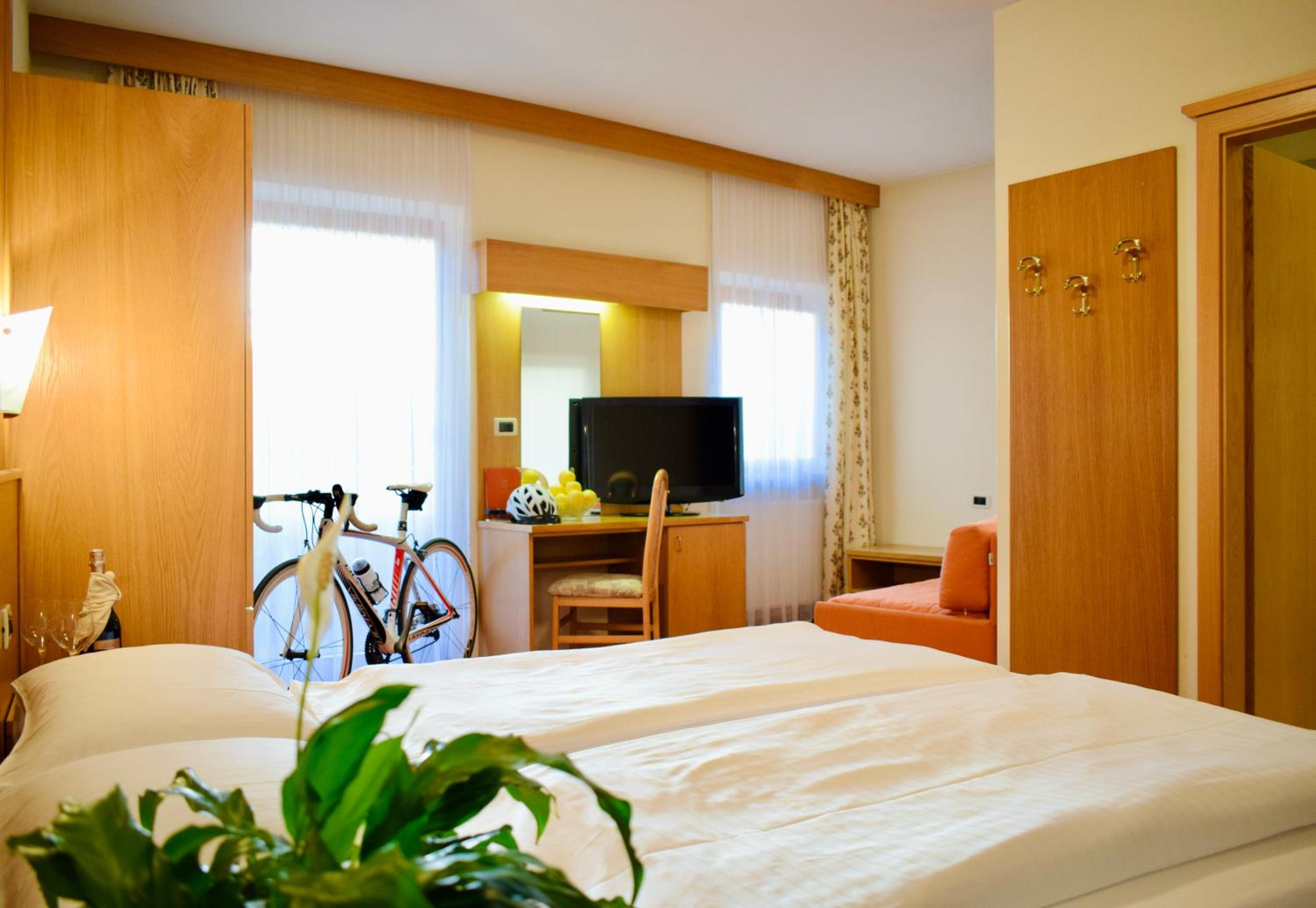 Triple Room with Balcony photo 3