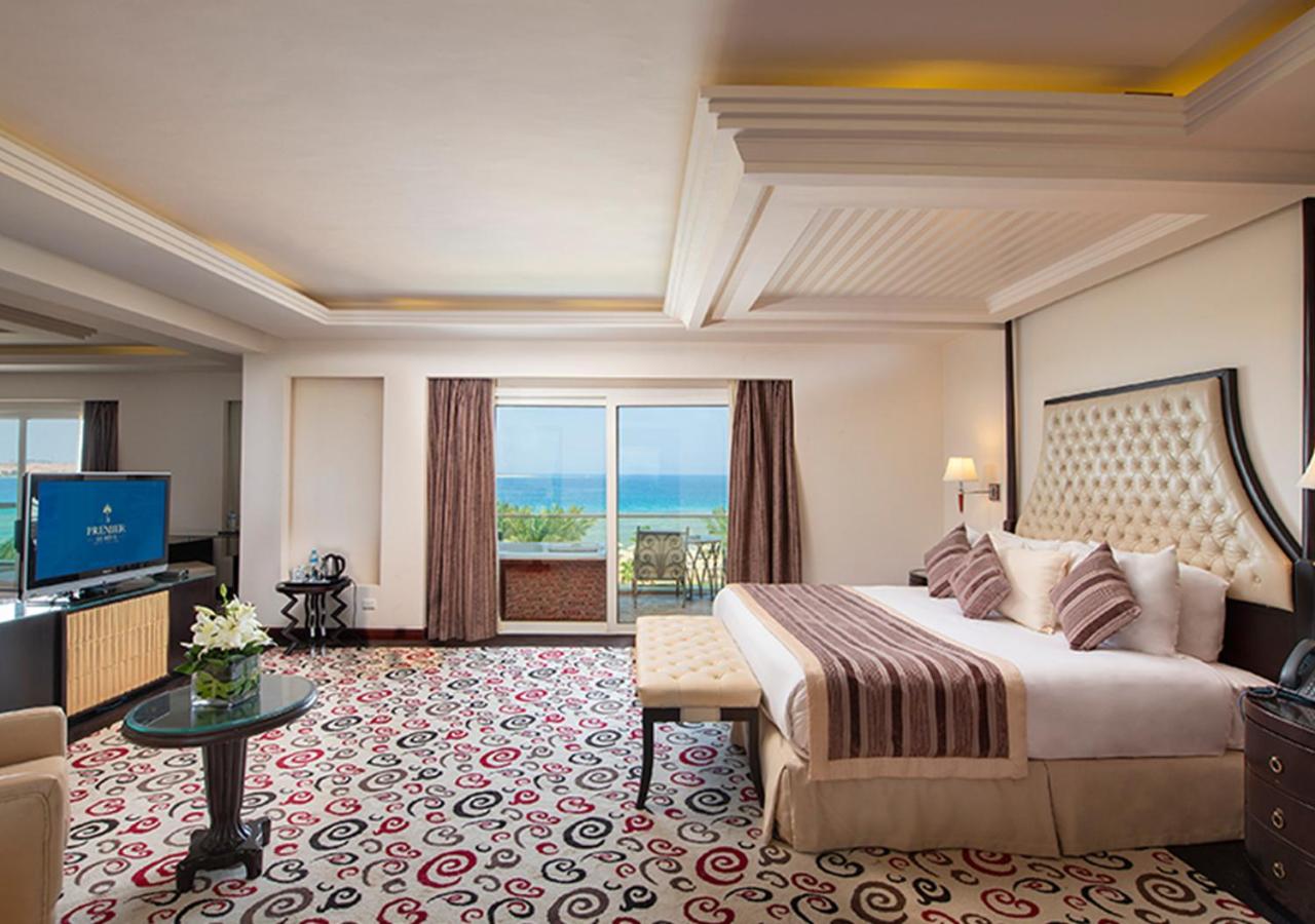 Premier Suite Prime Sea View and Pool View with VIP Package - Photo 1