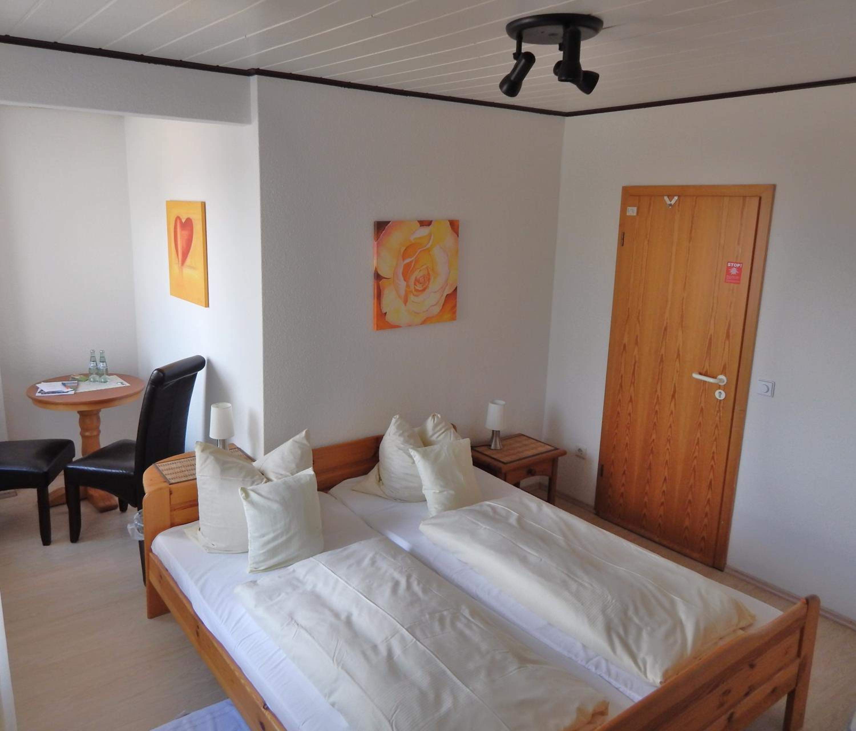 Double Room - Photo 2
