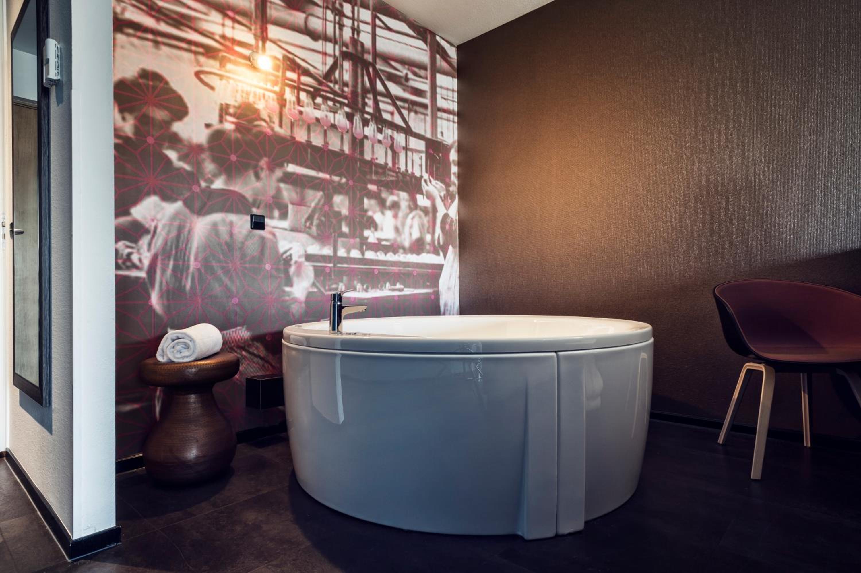 Spa - Photo 3