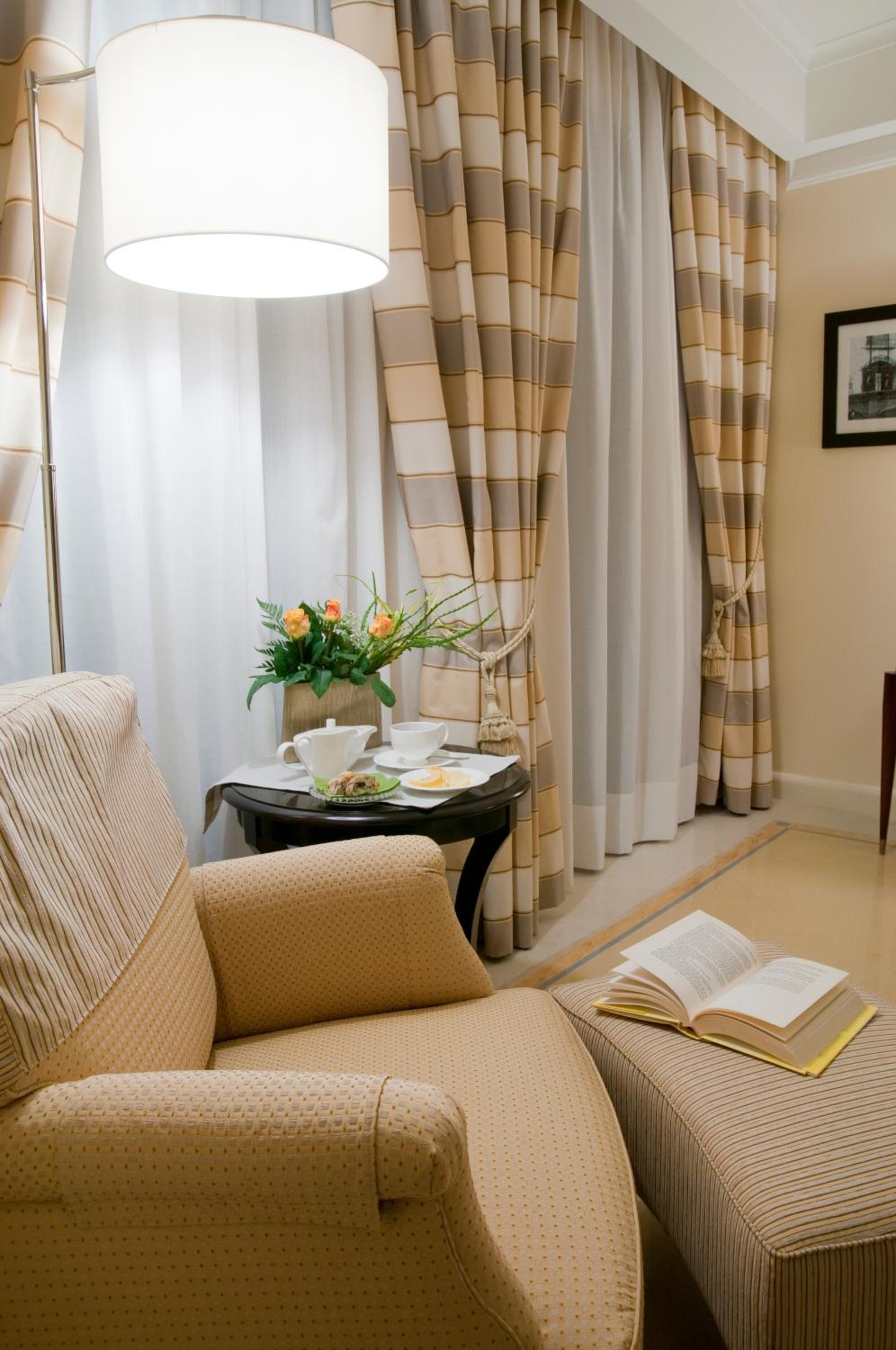 Comfort Queen Room - Photo 6