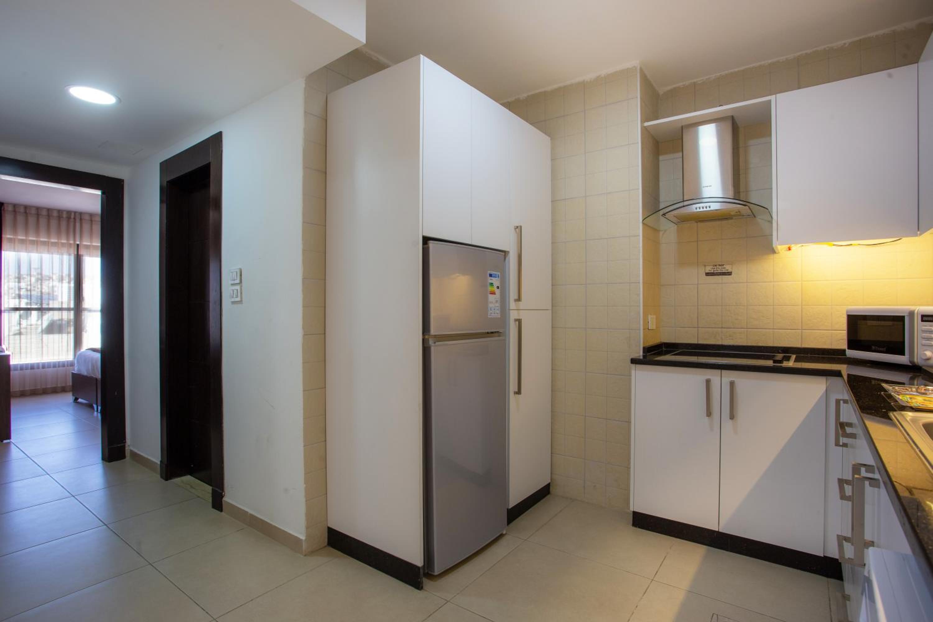 One-Bedroom Suite - Photo 3