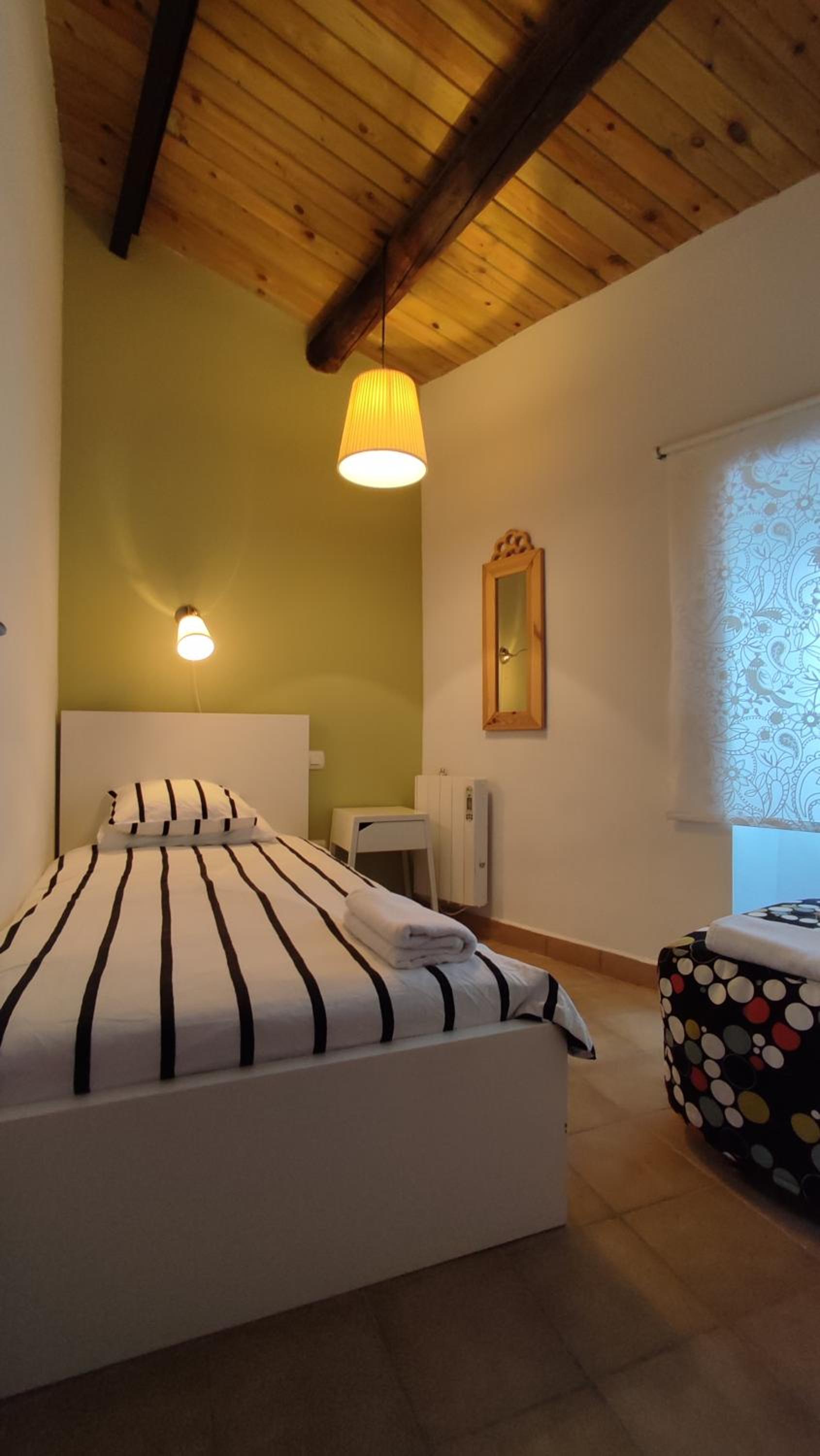 Two-Bedroom House - Photo 25