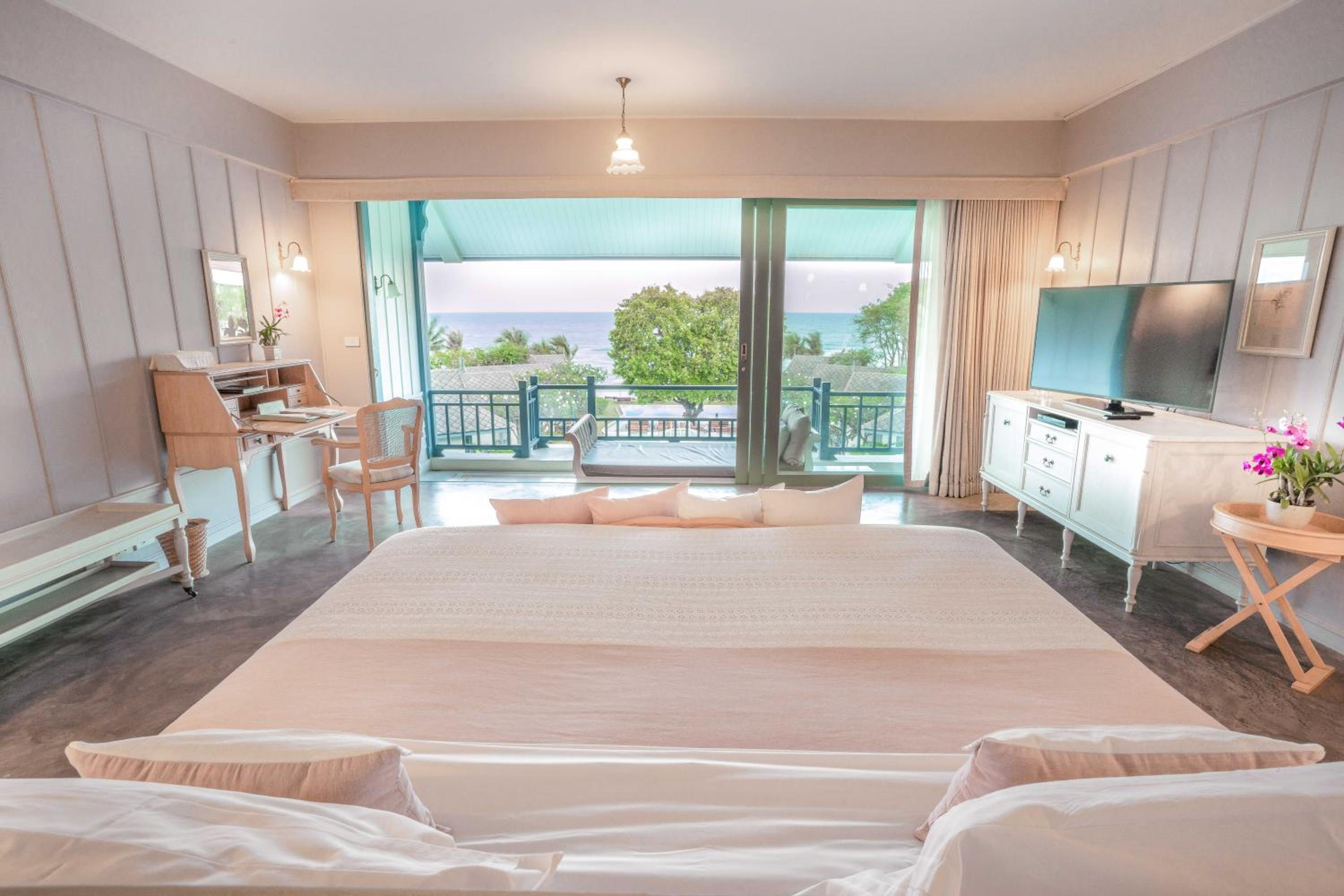 Devasom Signature Suite with Sea View - Photo 6