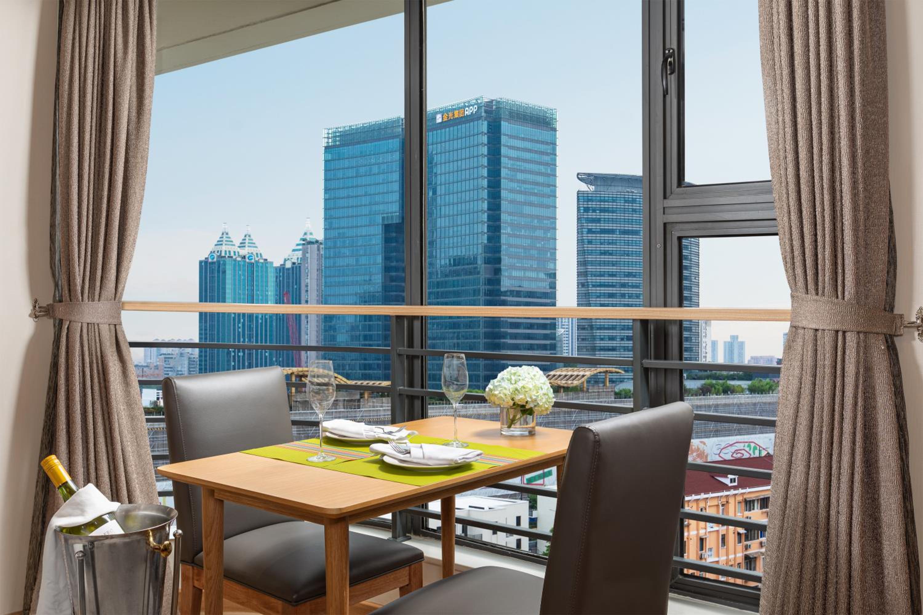 One-Bedroom Suite