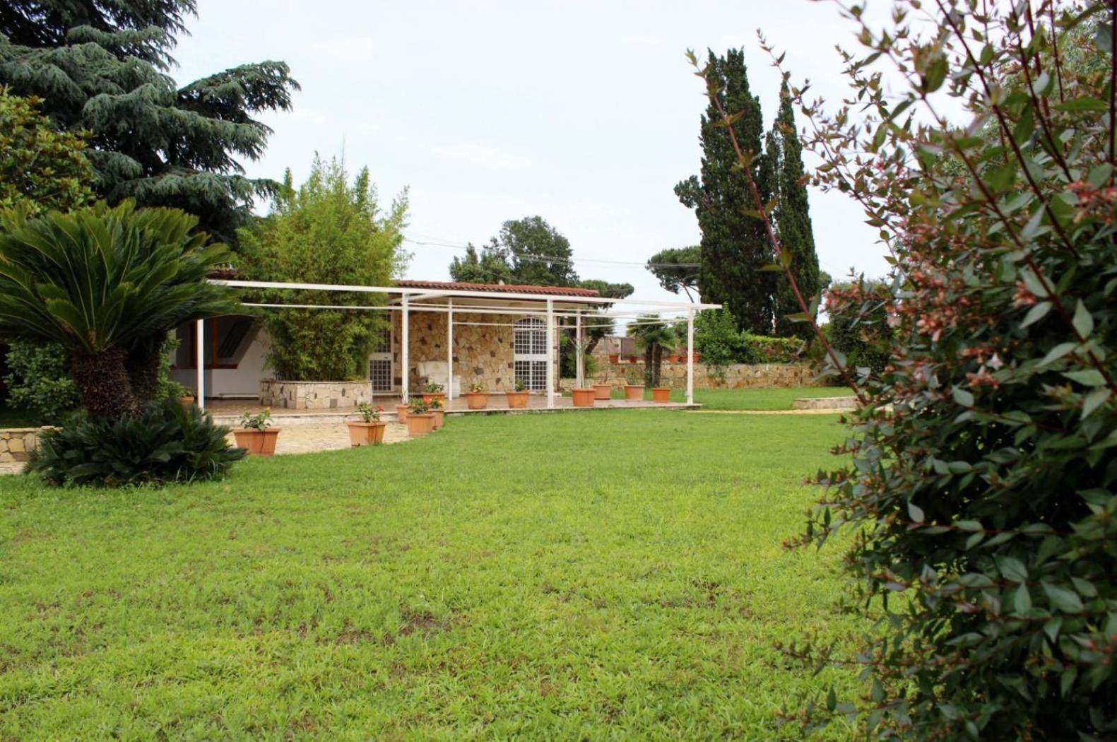Villa with Private Pool photo 3