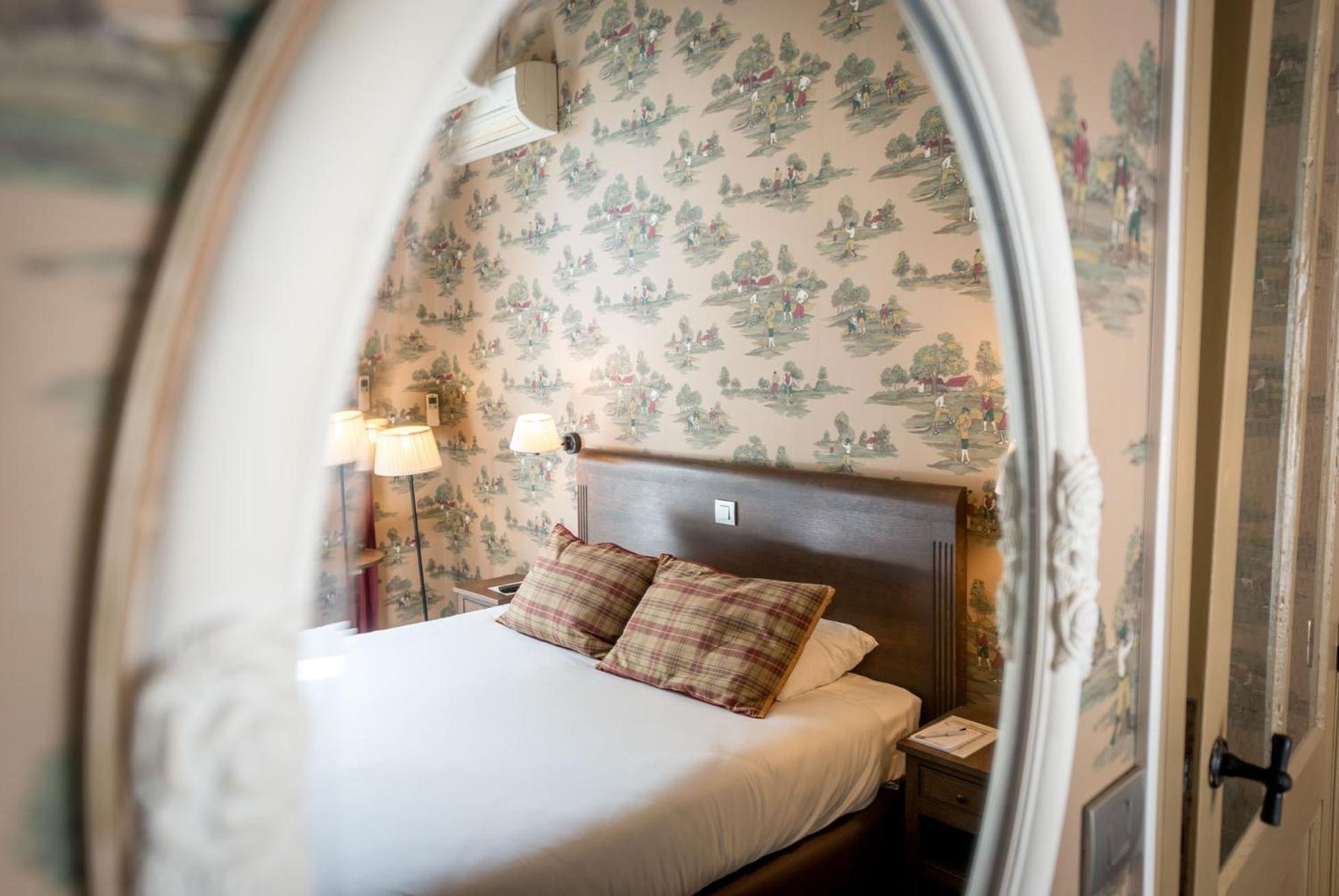 Small Double Room - Photo 15
