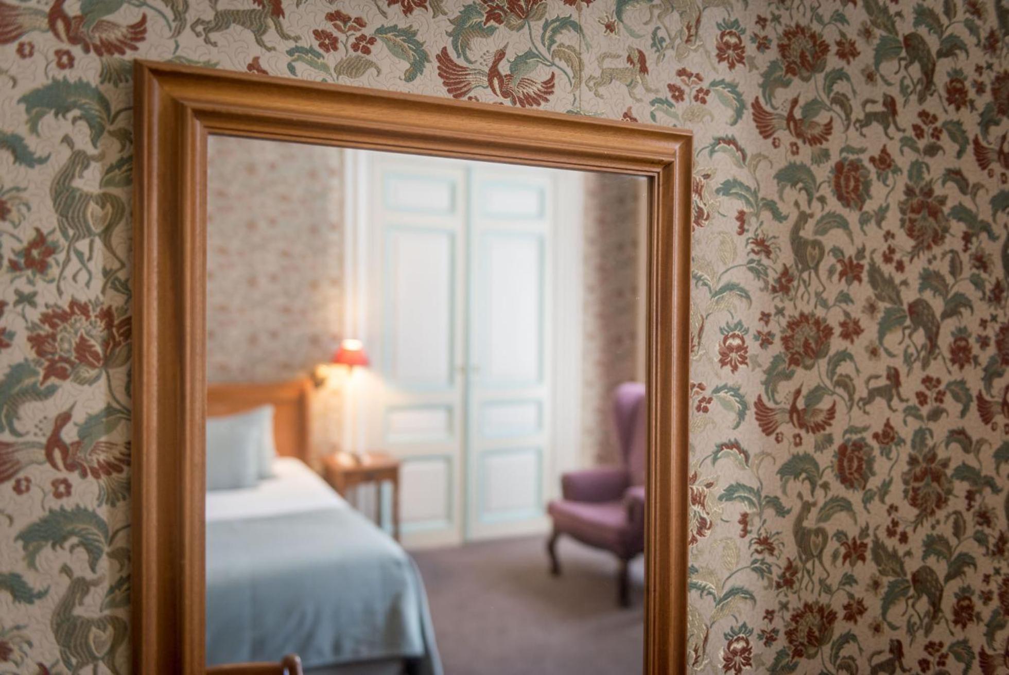 Deluxe Double Room - Photo 28