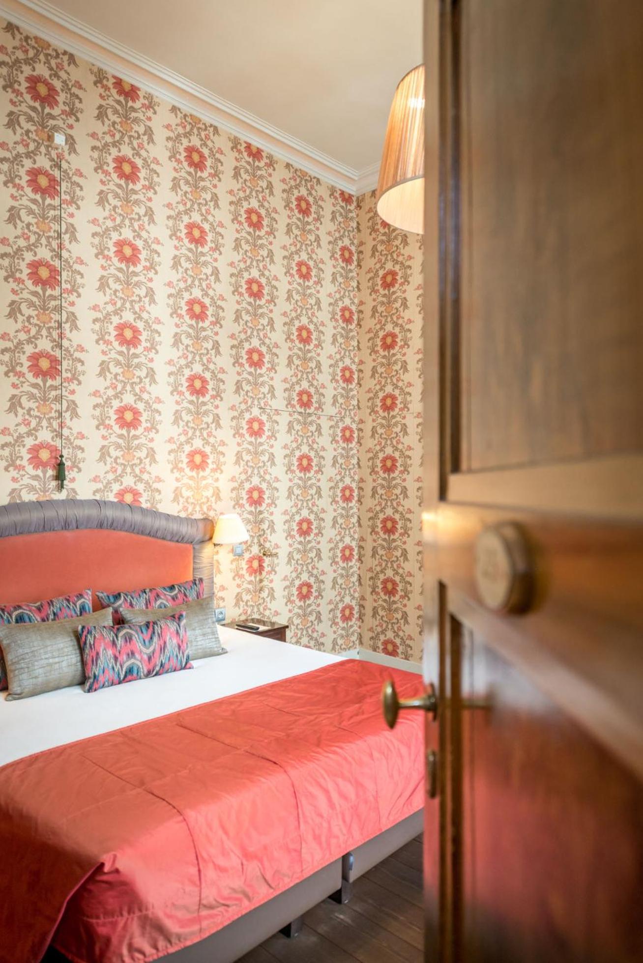 Deluxe Double Room - Photo 1