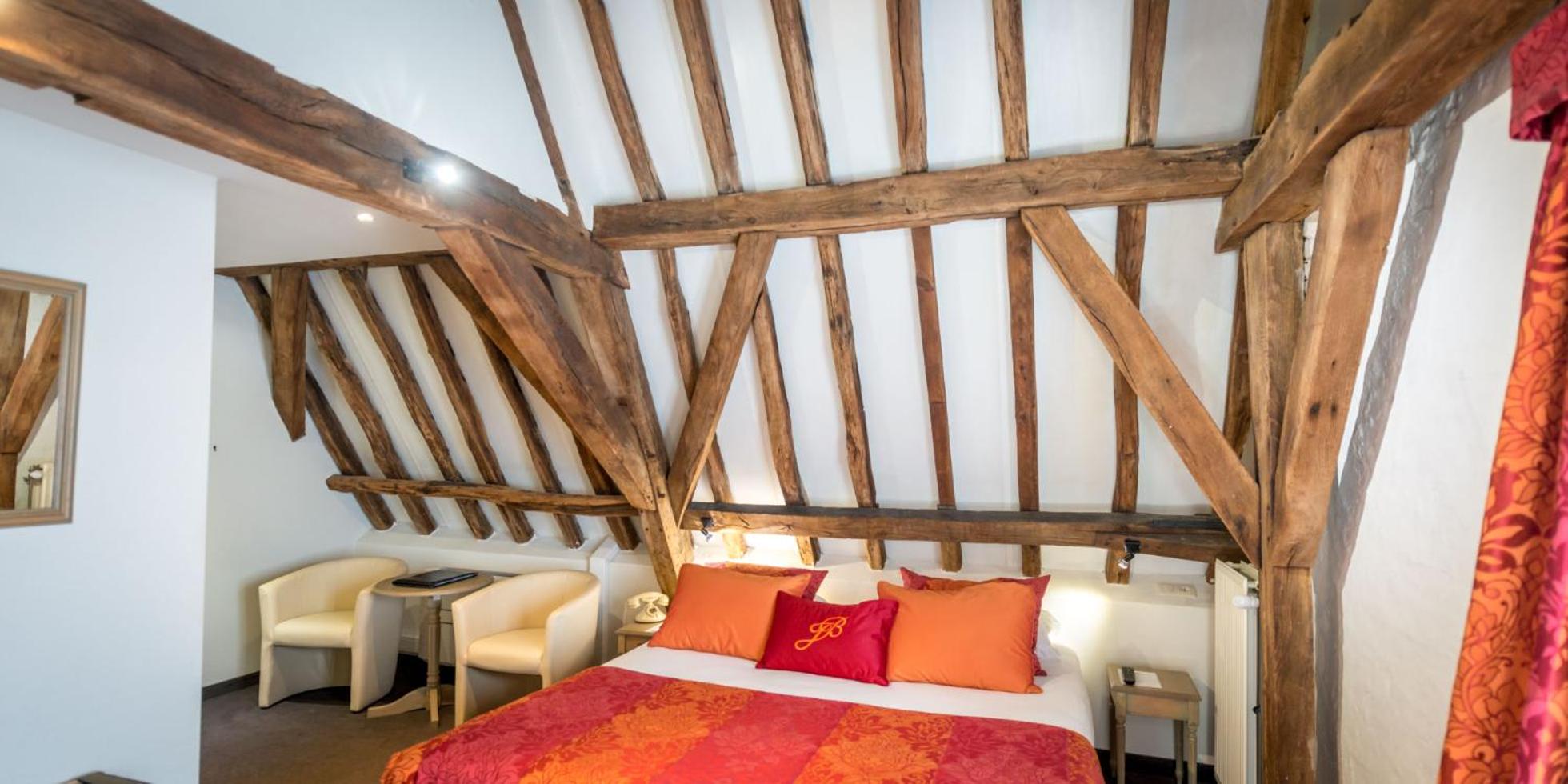 Standard Double Room - Photo 23
