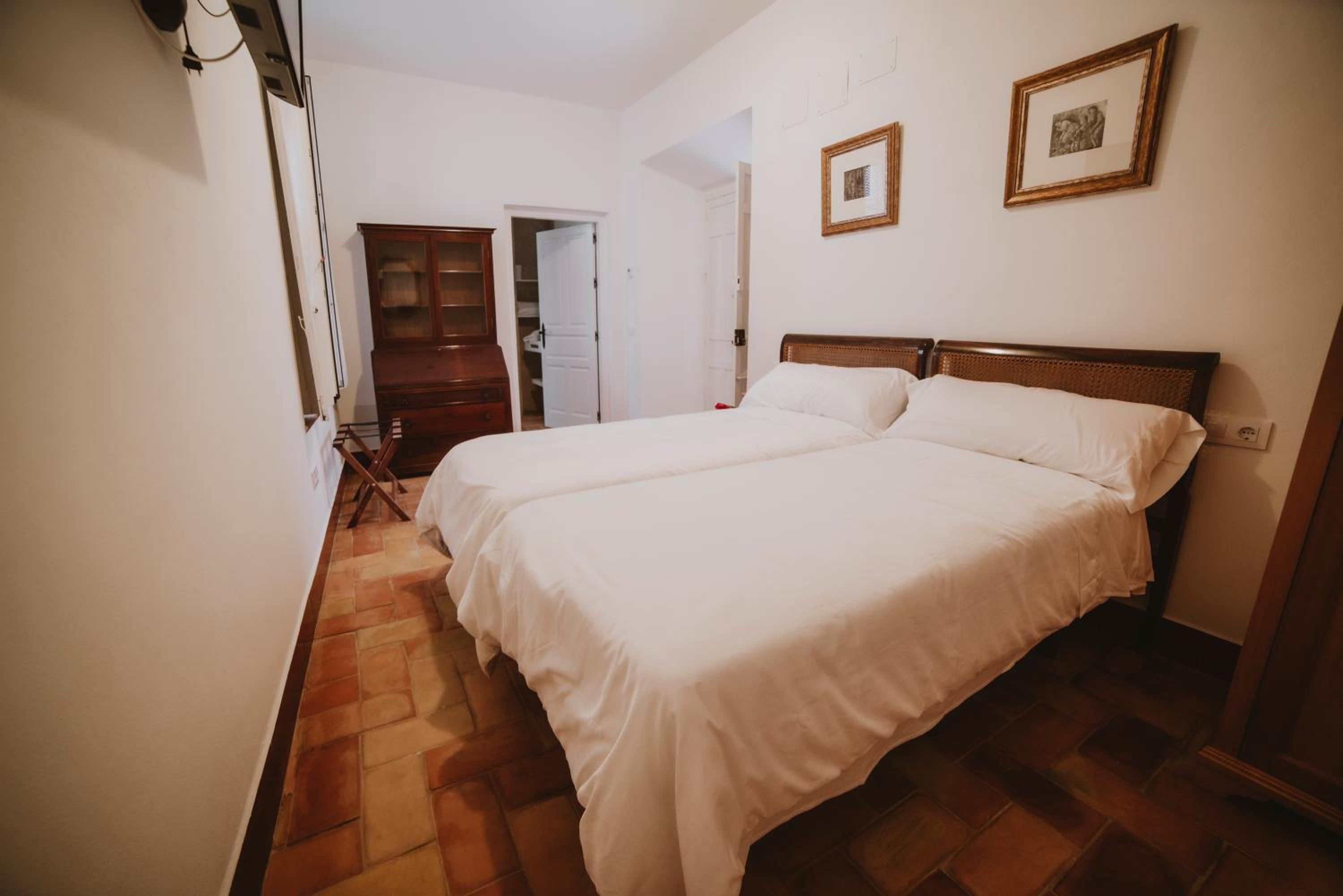 Habitación Doble con Baño Privado