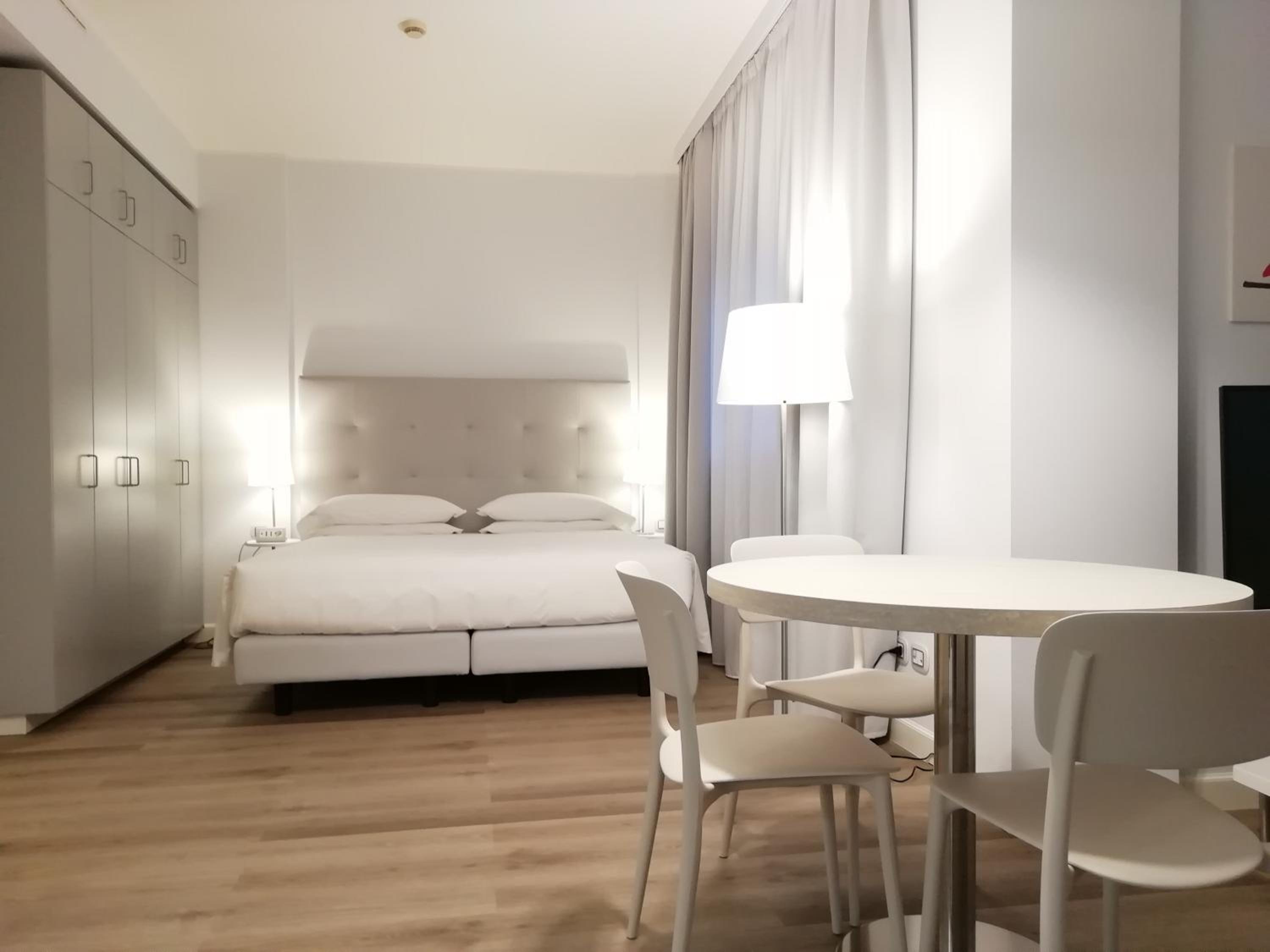 Suite photo 1