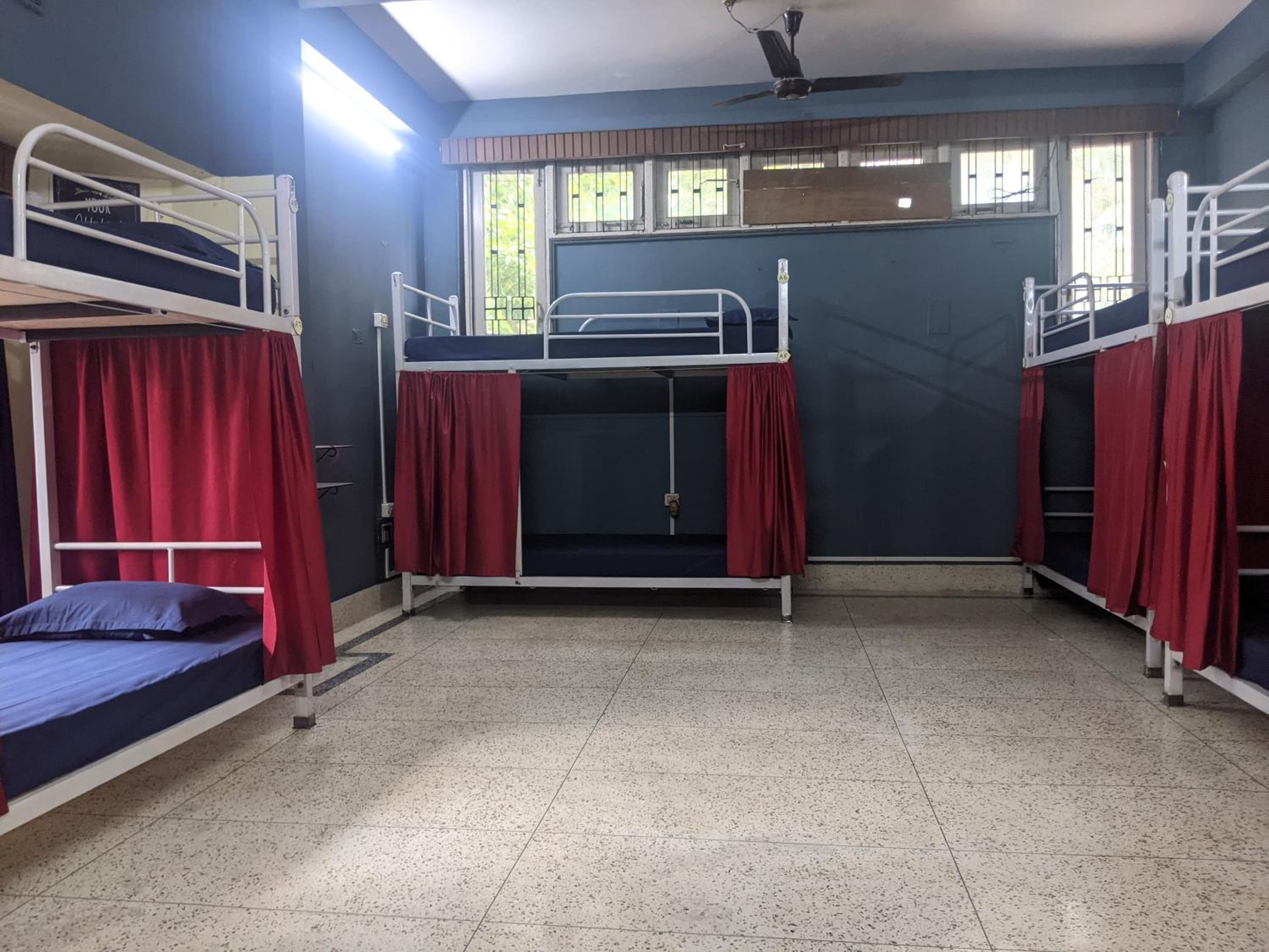 Bed in 8-Bed Mixed Dormitory Room photo 2
