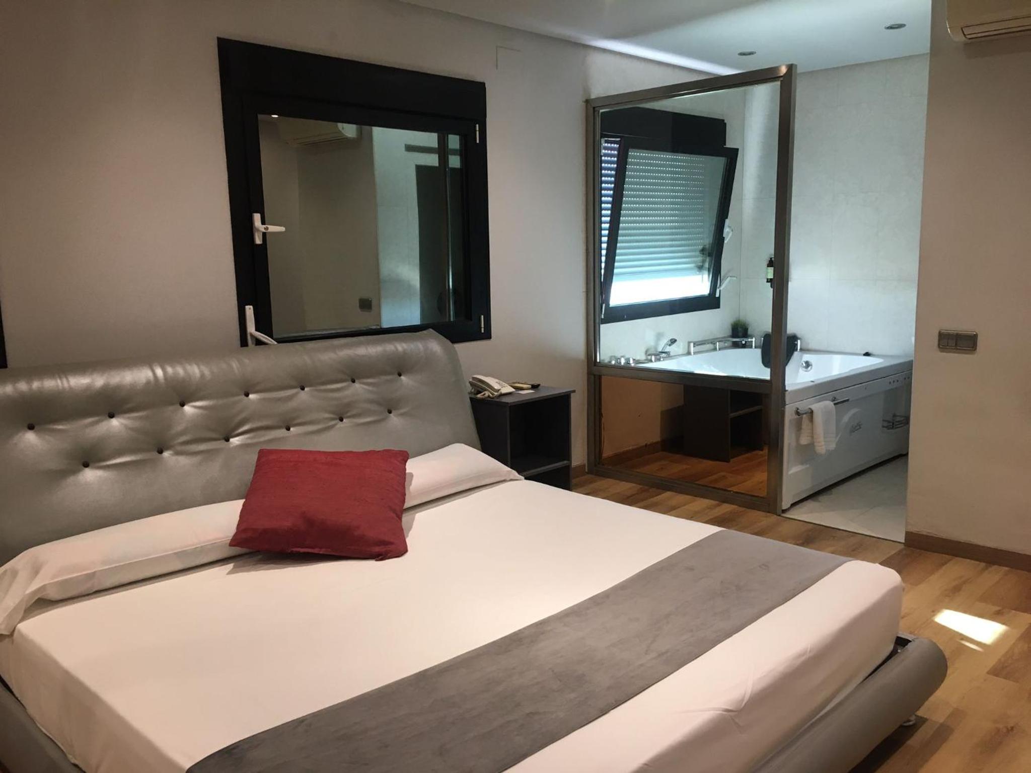 Standard Double Suite photo 3