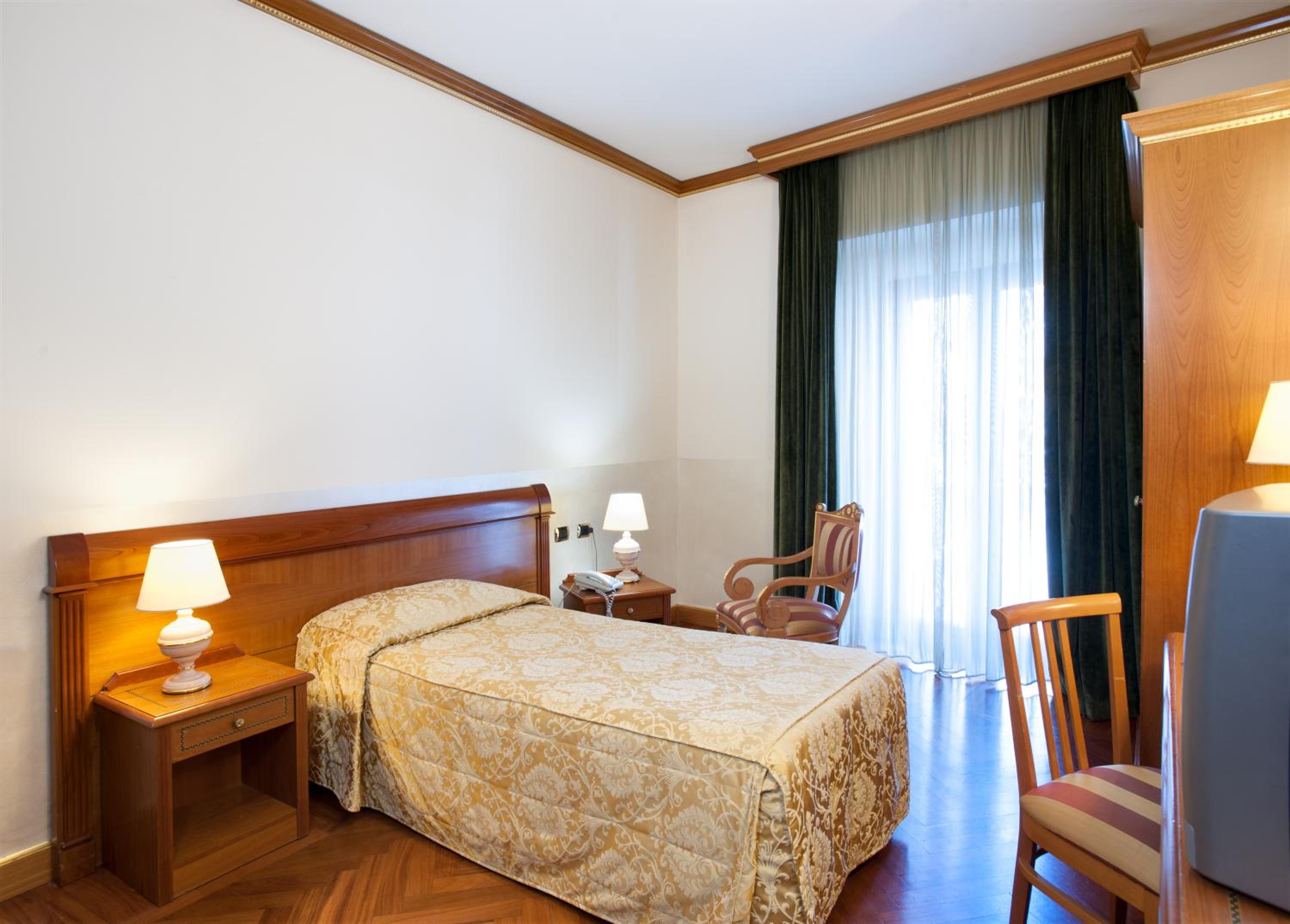 Single Room photo 1