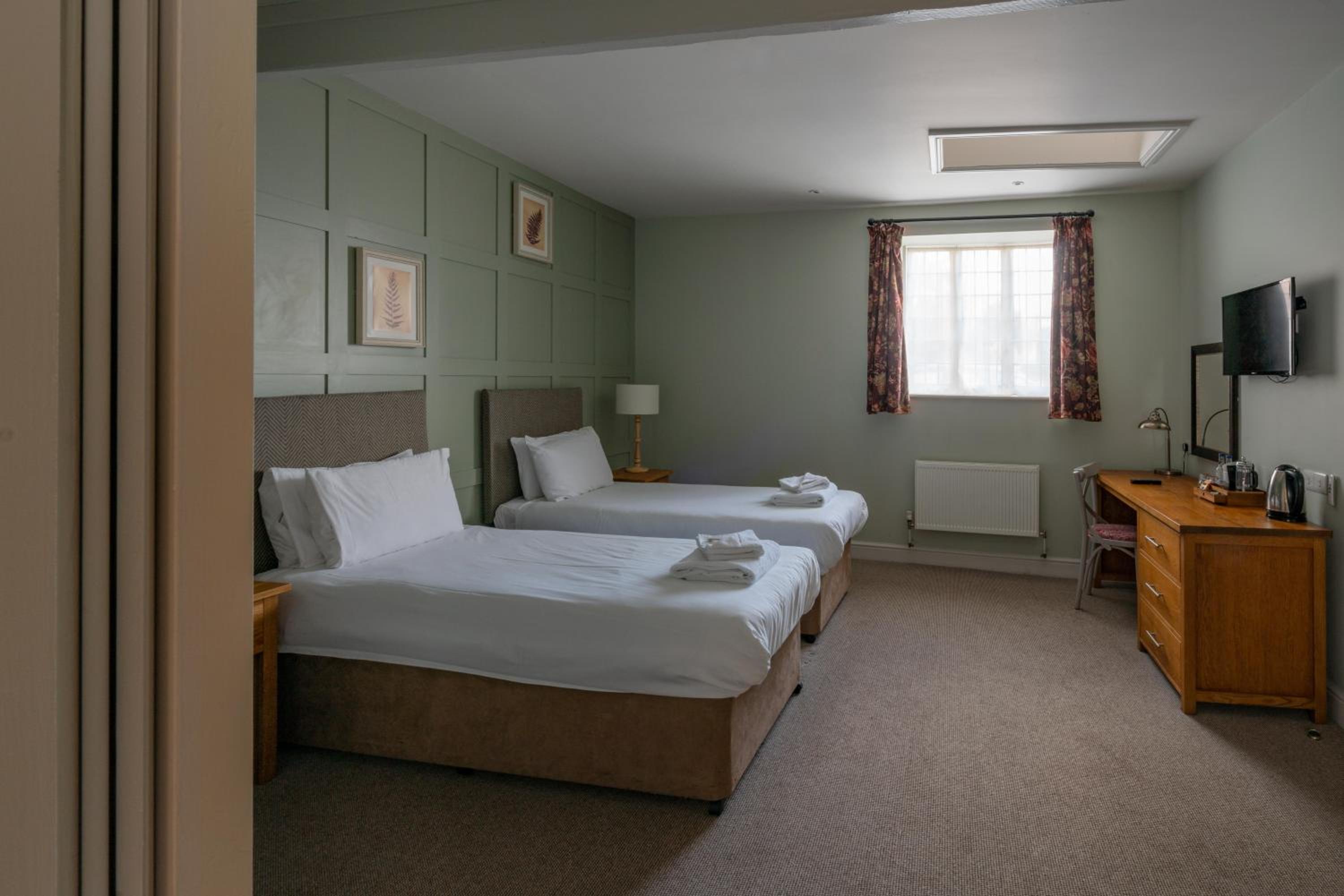 Standard Twin Room photo 3