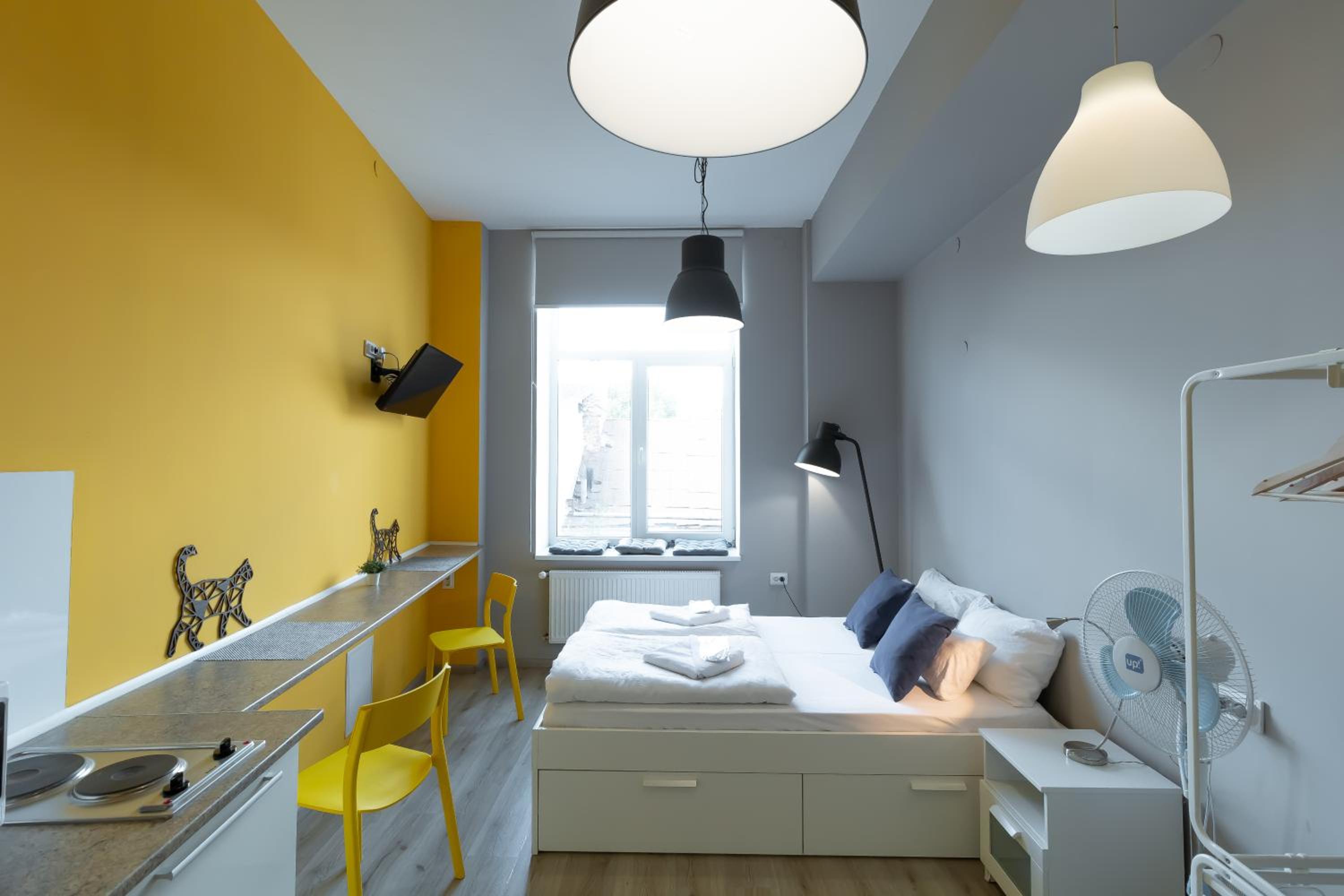 Apartment with Shower