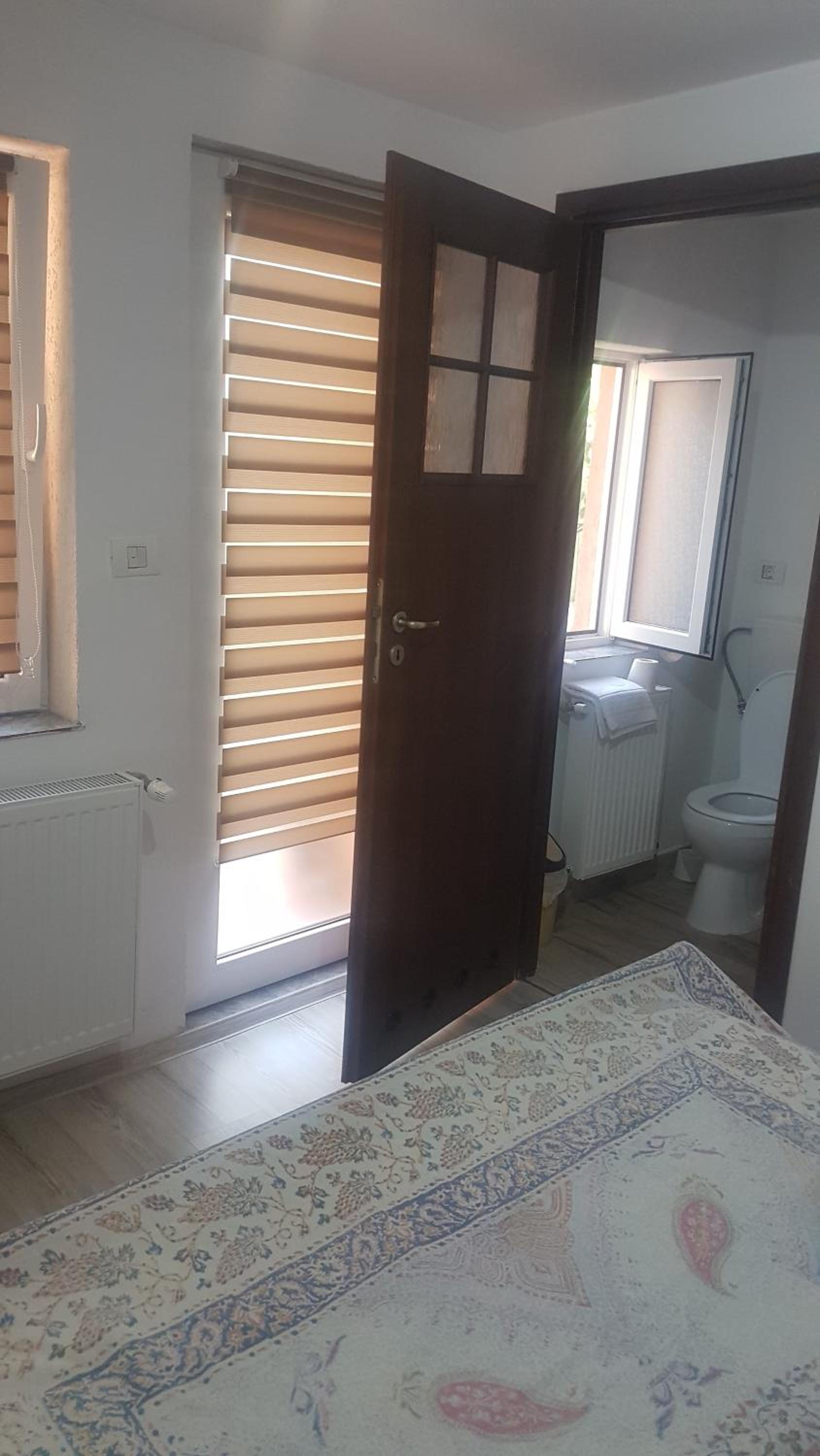 Triple Room with Private Bathroom - Photo 9