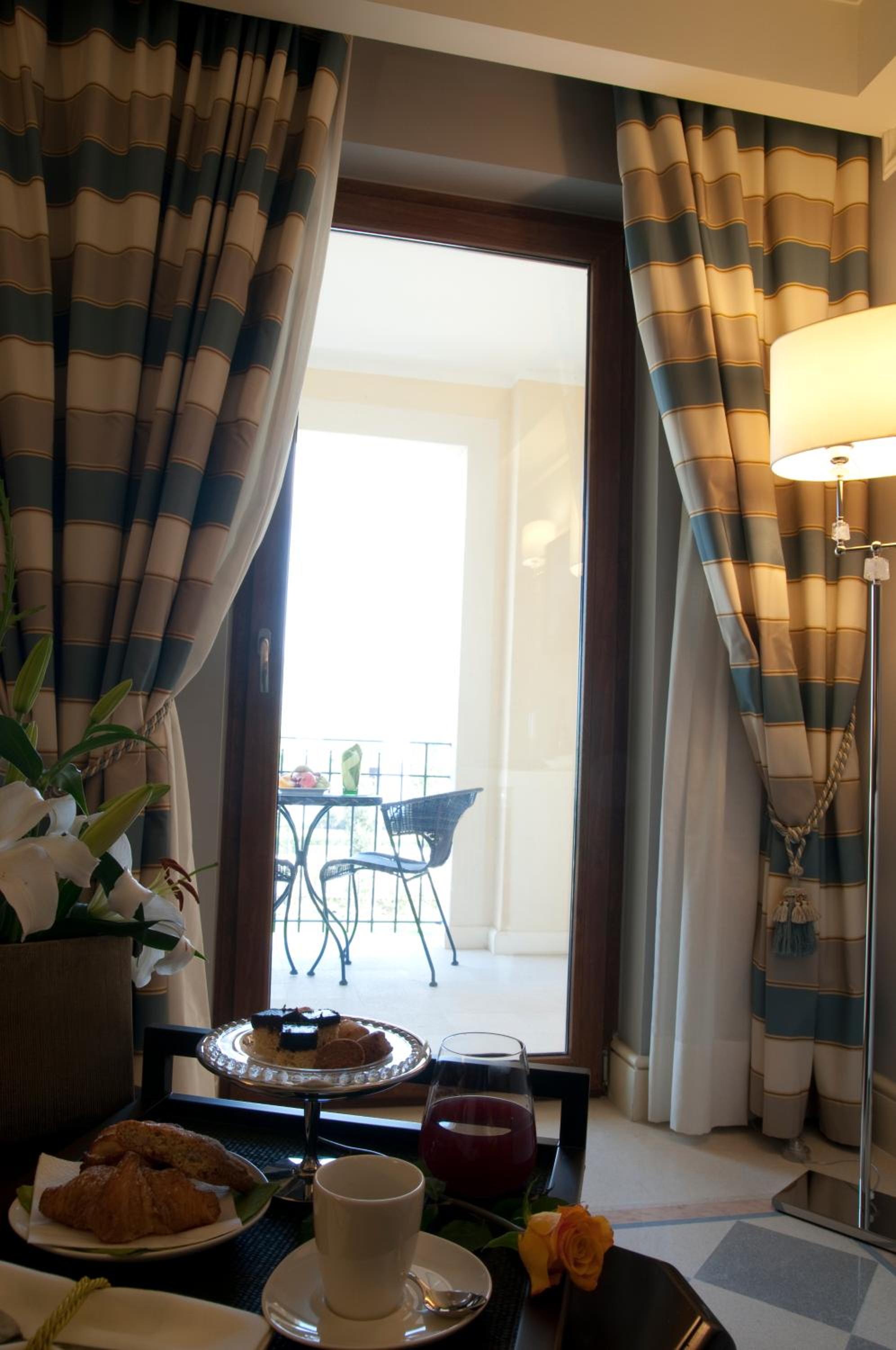 Prestige King Room with Spa Package - Photo 2
