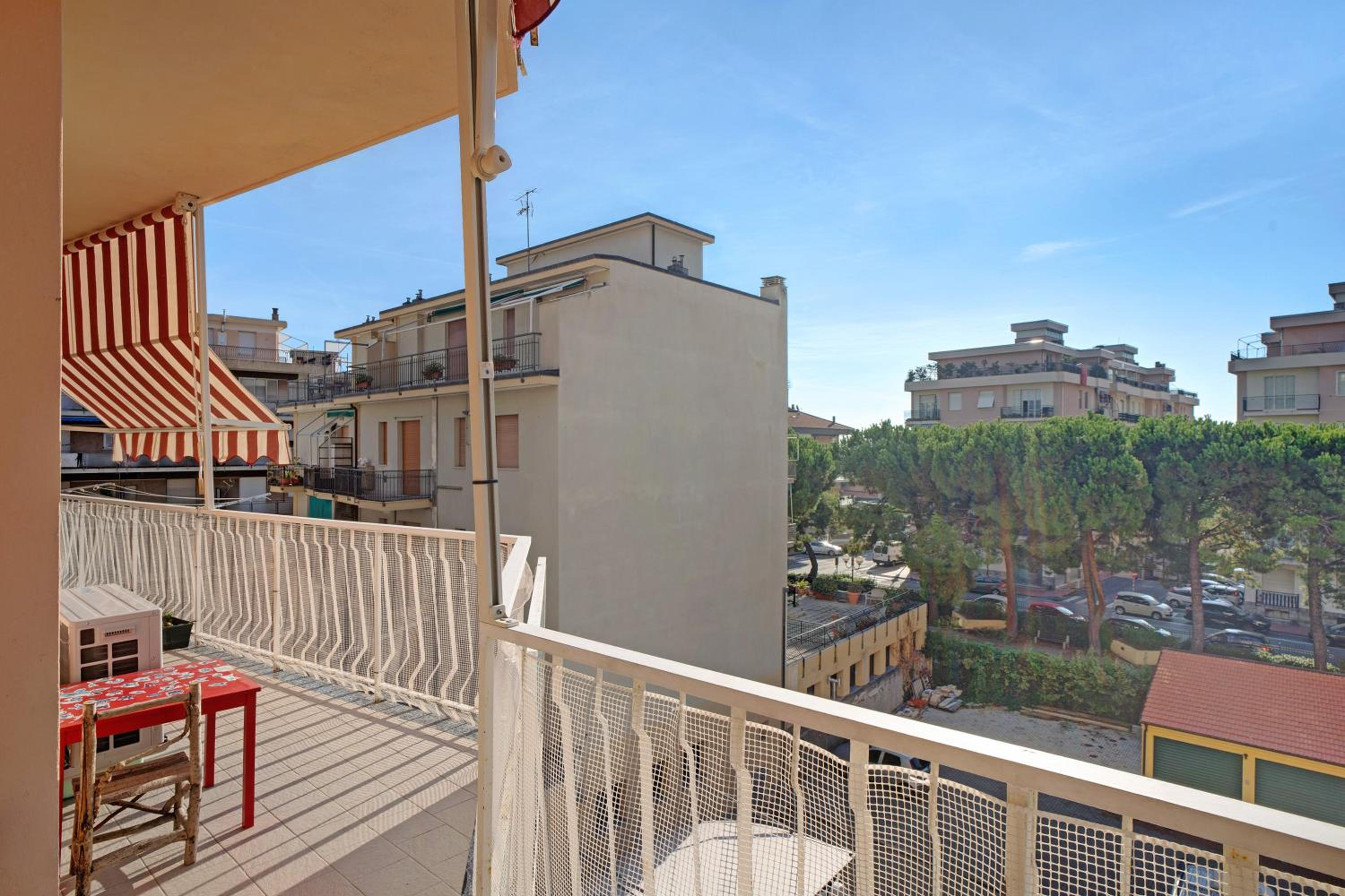 Superior One-Bedroom Apartment with Balcony - Photo 16
