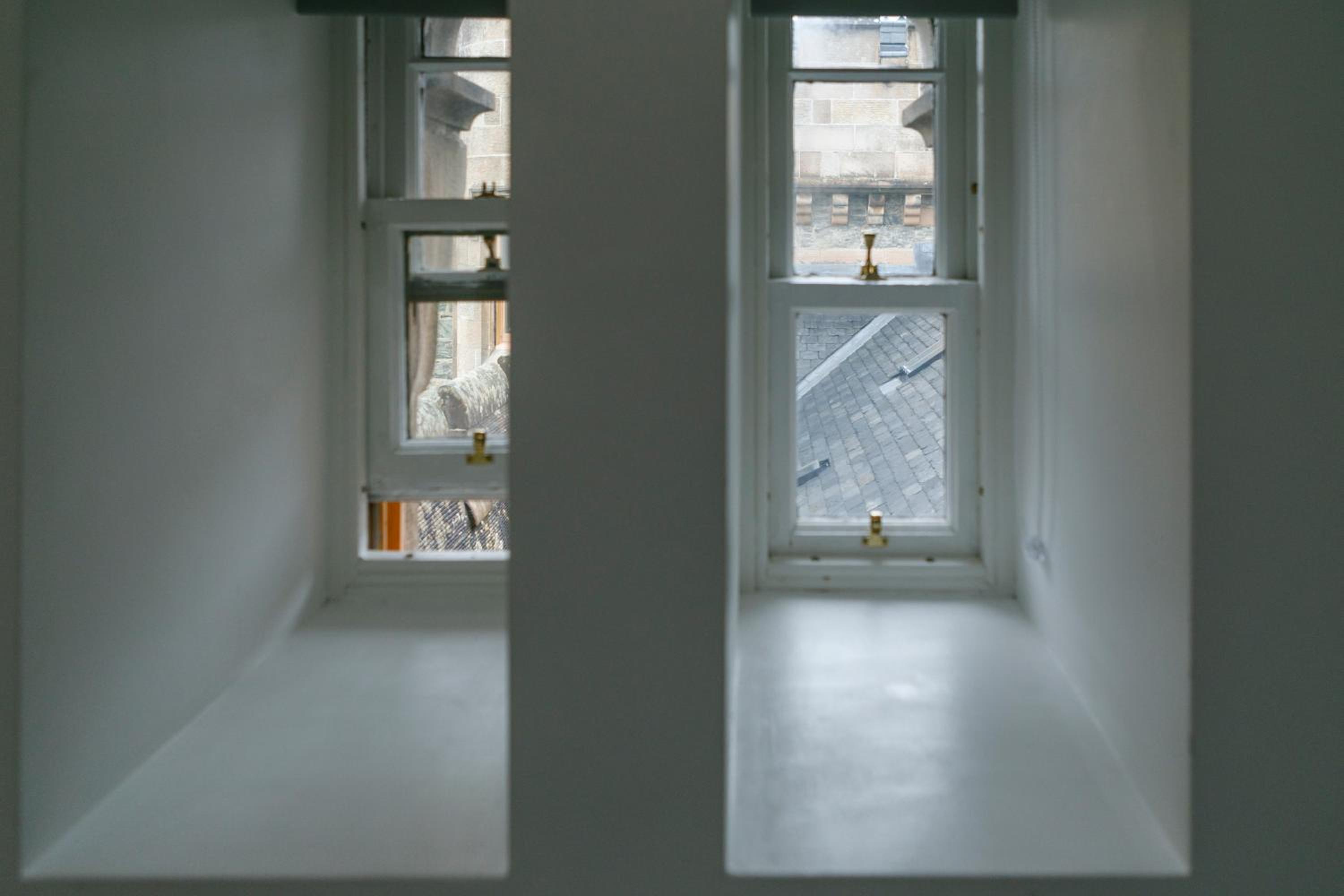 Standard King Room - Photo 6
