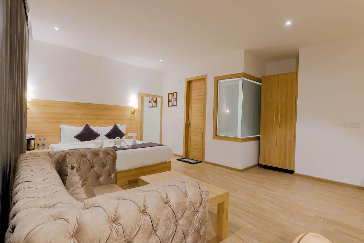 Deluxe Suite photo 2