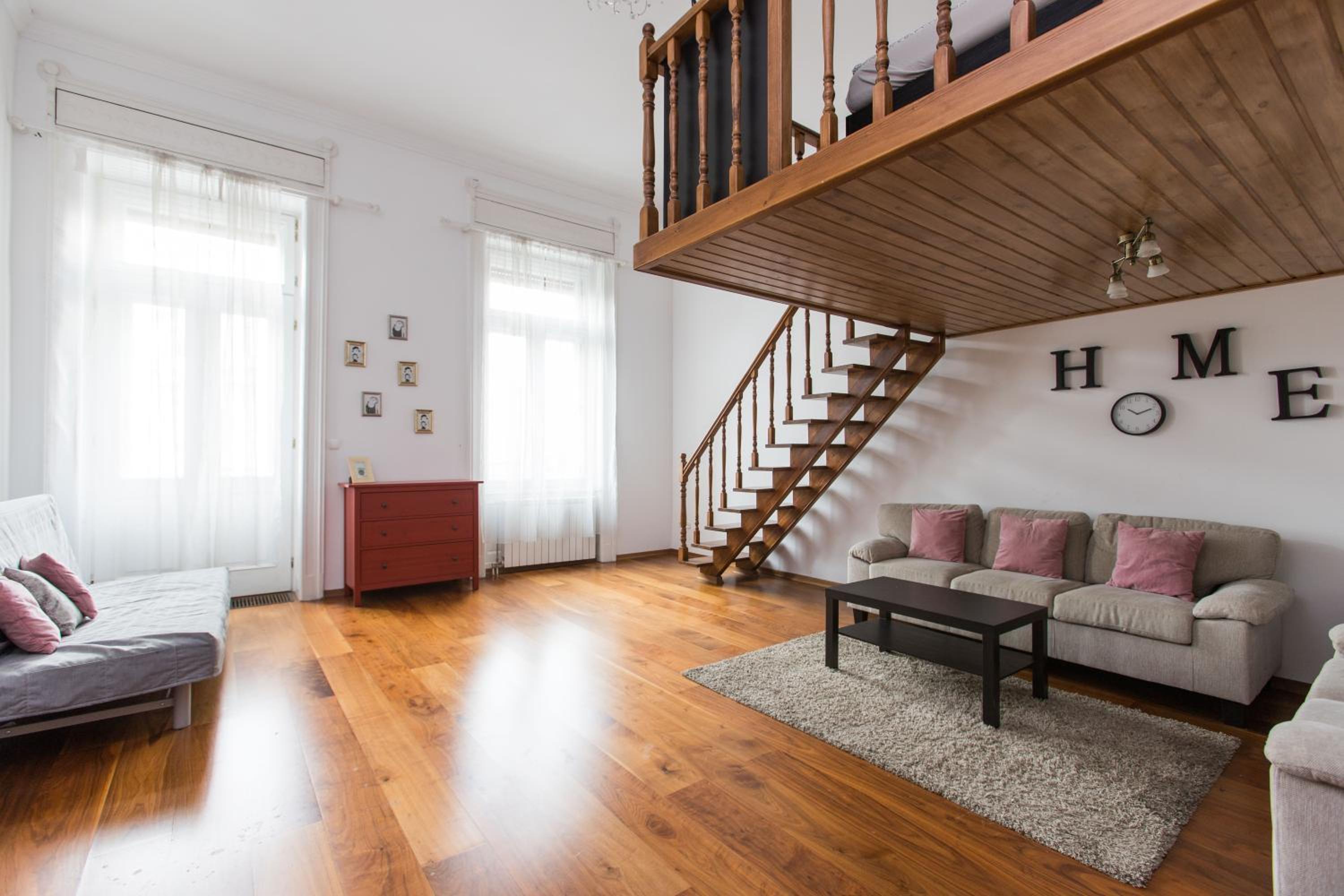 One-Bedroom Apartment