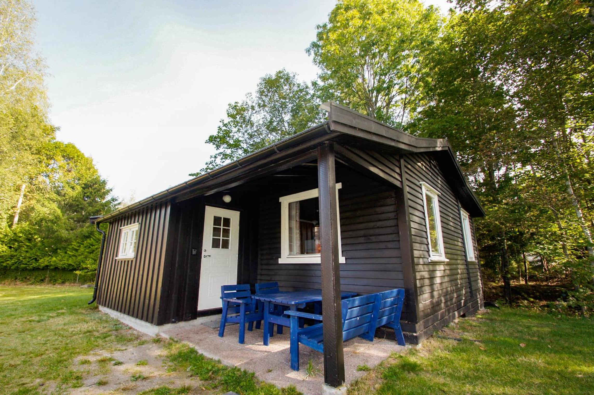Three-Bedroom Cottage - Photo 3