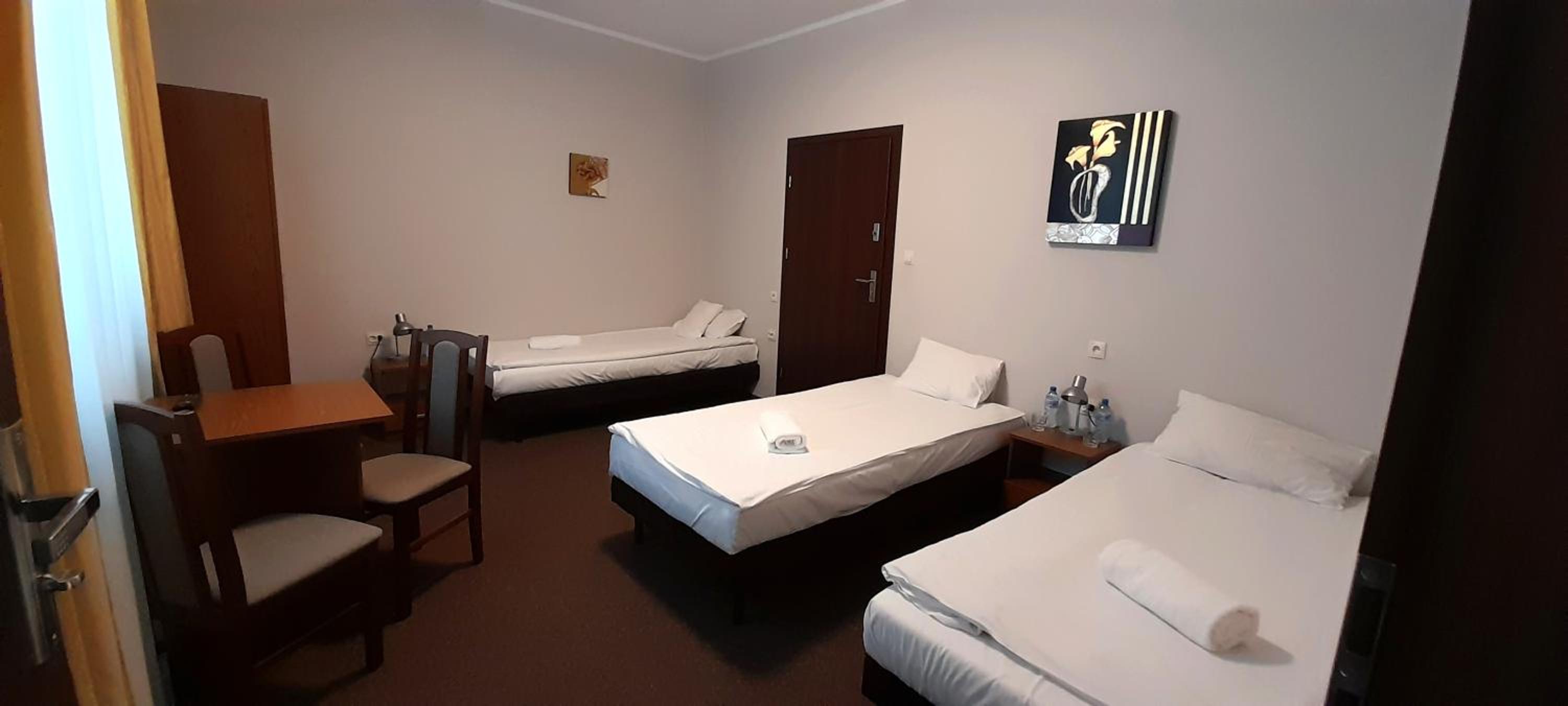 Triple Room - Photo 2