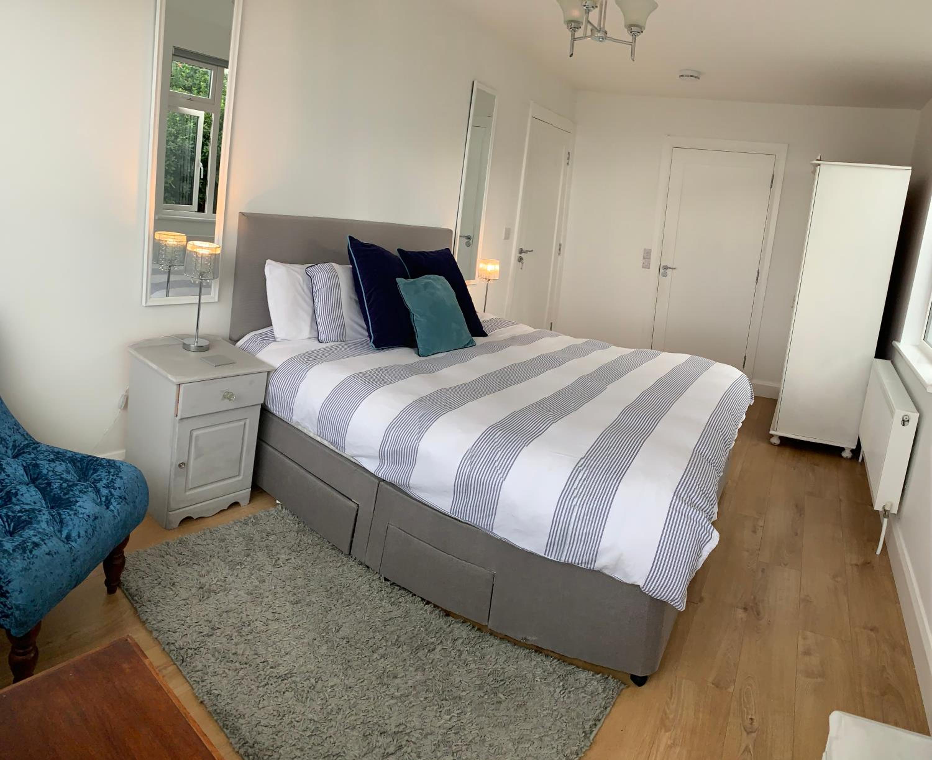 One-Bedroom Apartment - Photo 19