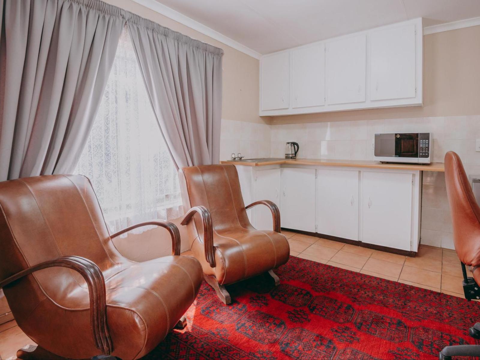 Luxury Apartment - Photo 4