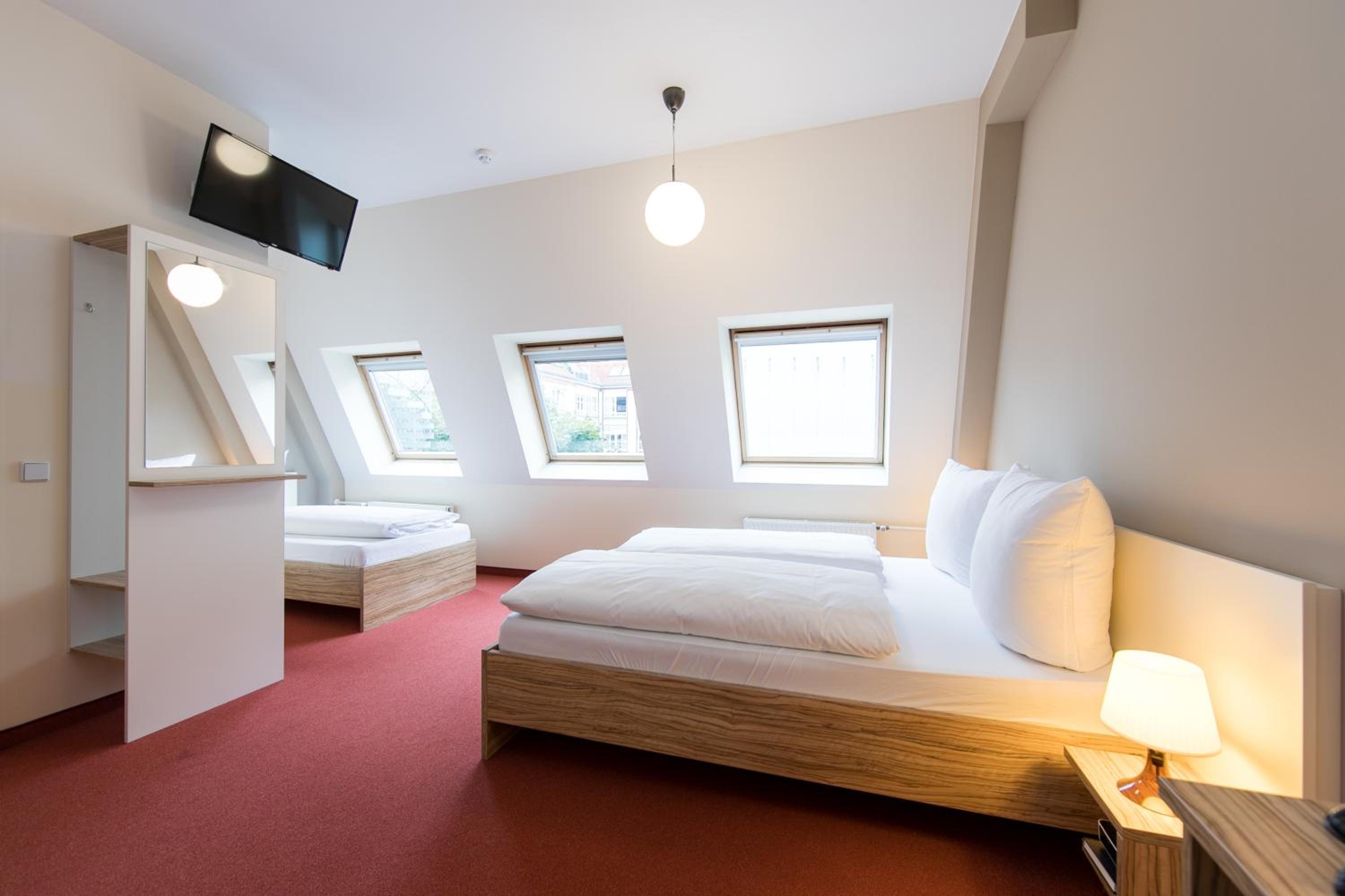 Classic Triple Room photo 1