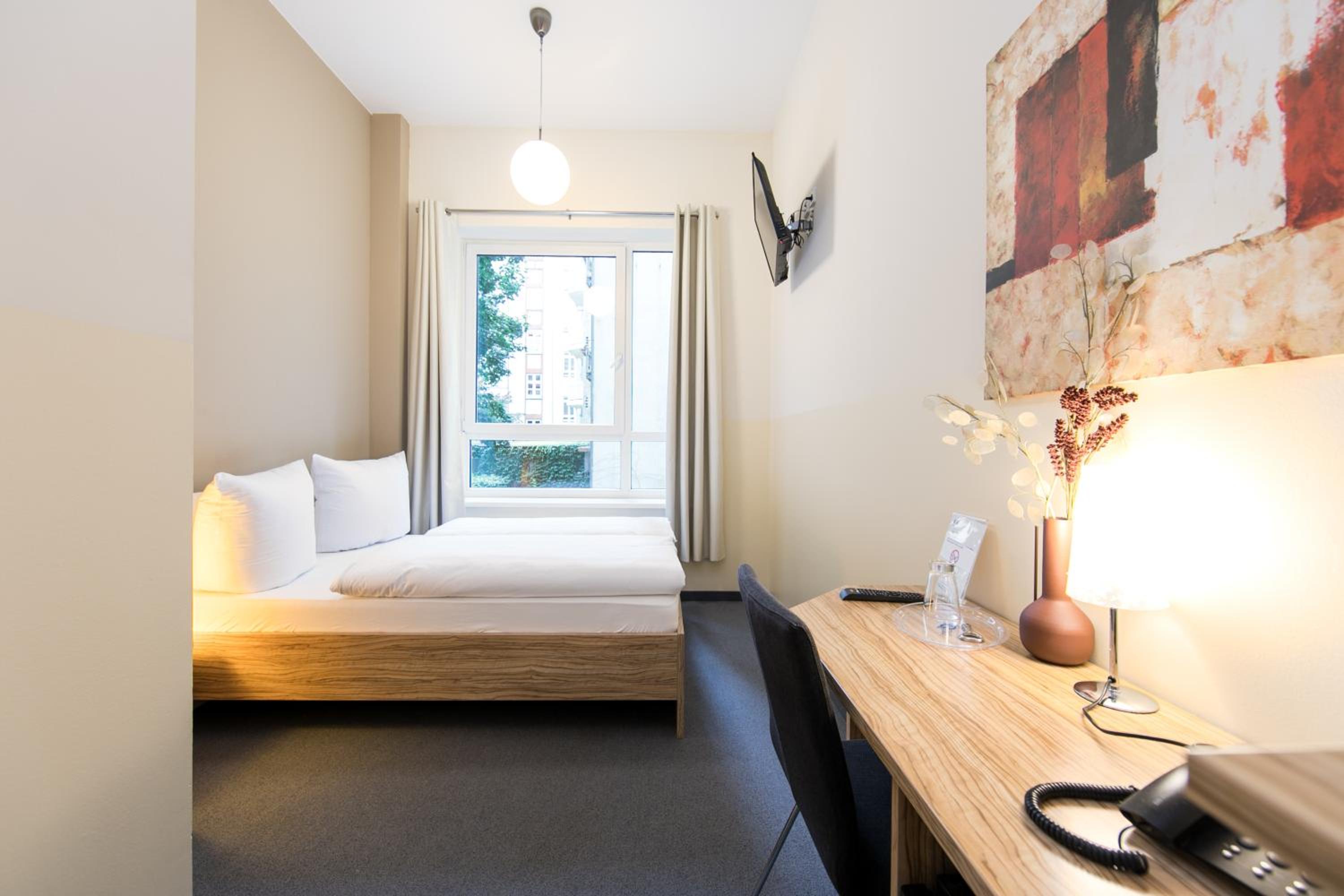 Standard Double Room photo 1