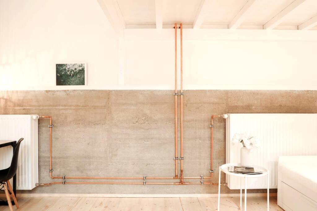 One-Bedroom Apartment - Photo 37