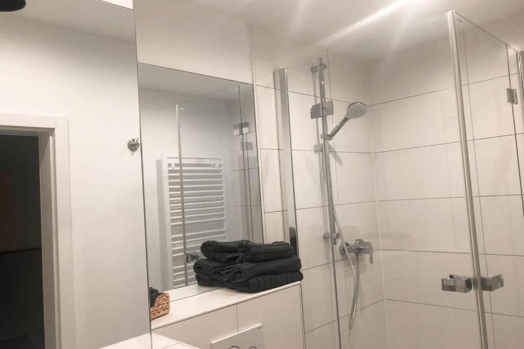 One-Bedroom Apartment - Photo 4