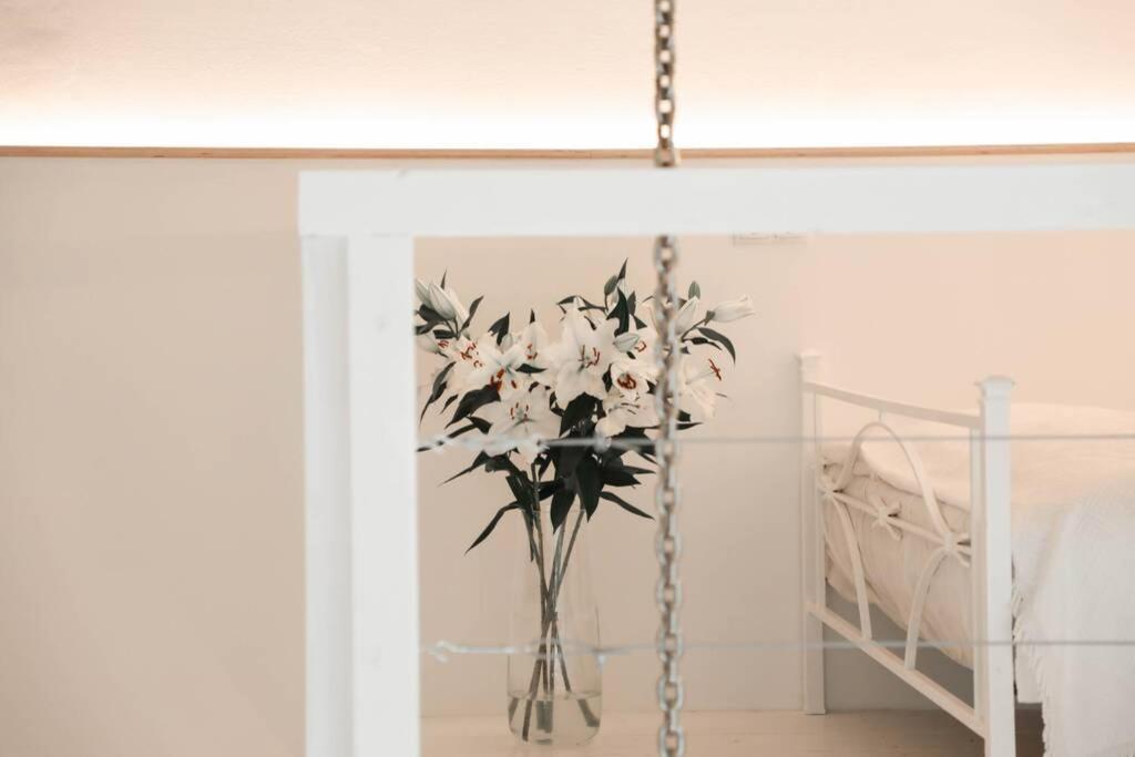 One-Bedroom Apartment - Photo 5