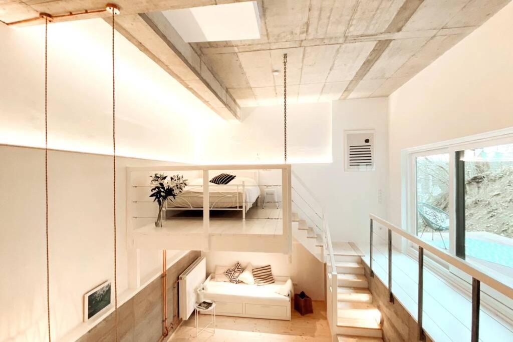 One-Bedroom Apartment - Photo 8