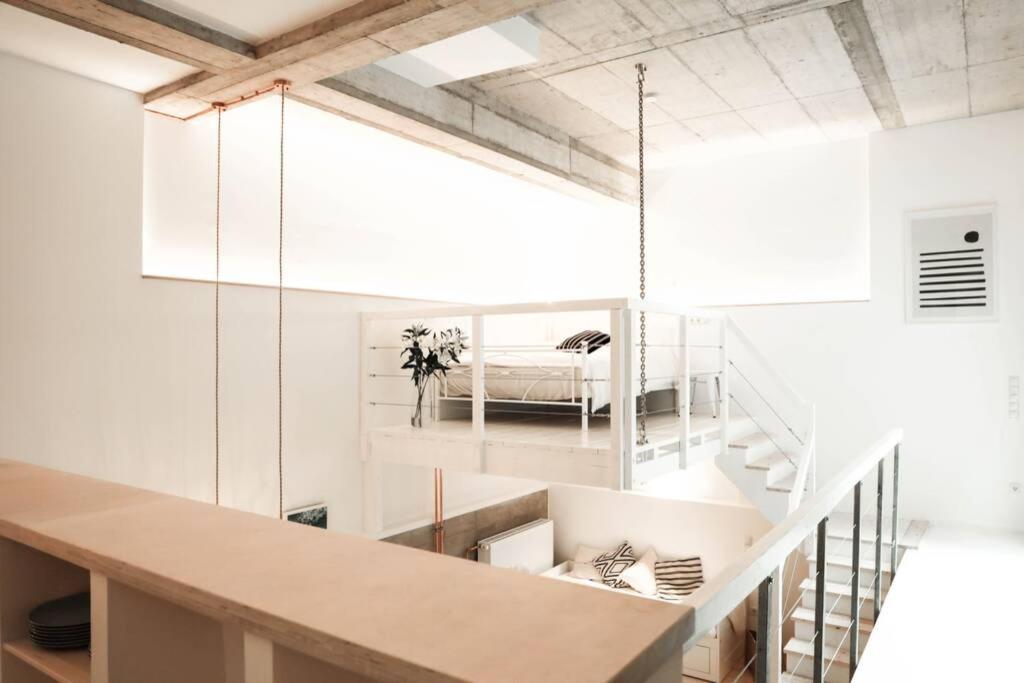 One-Bedroom Apartment - Photo 1
