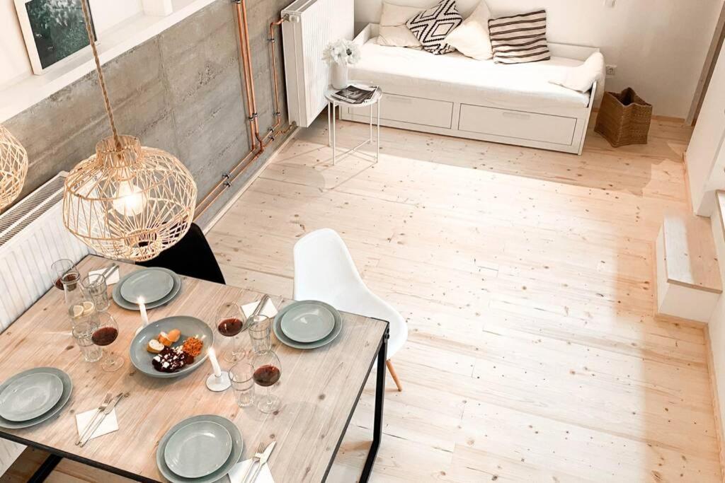 One-Bedroom Apartment - Photo 25
