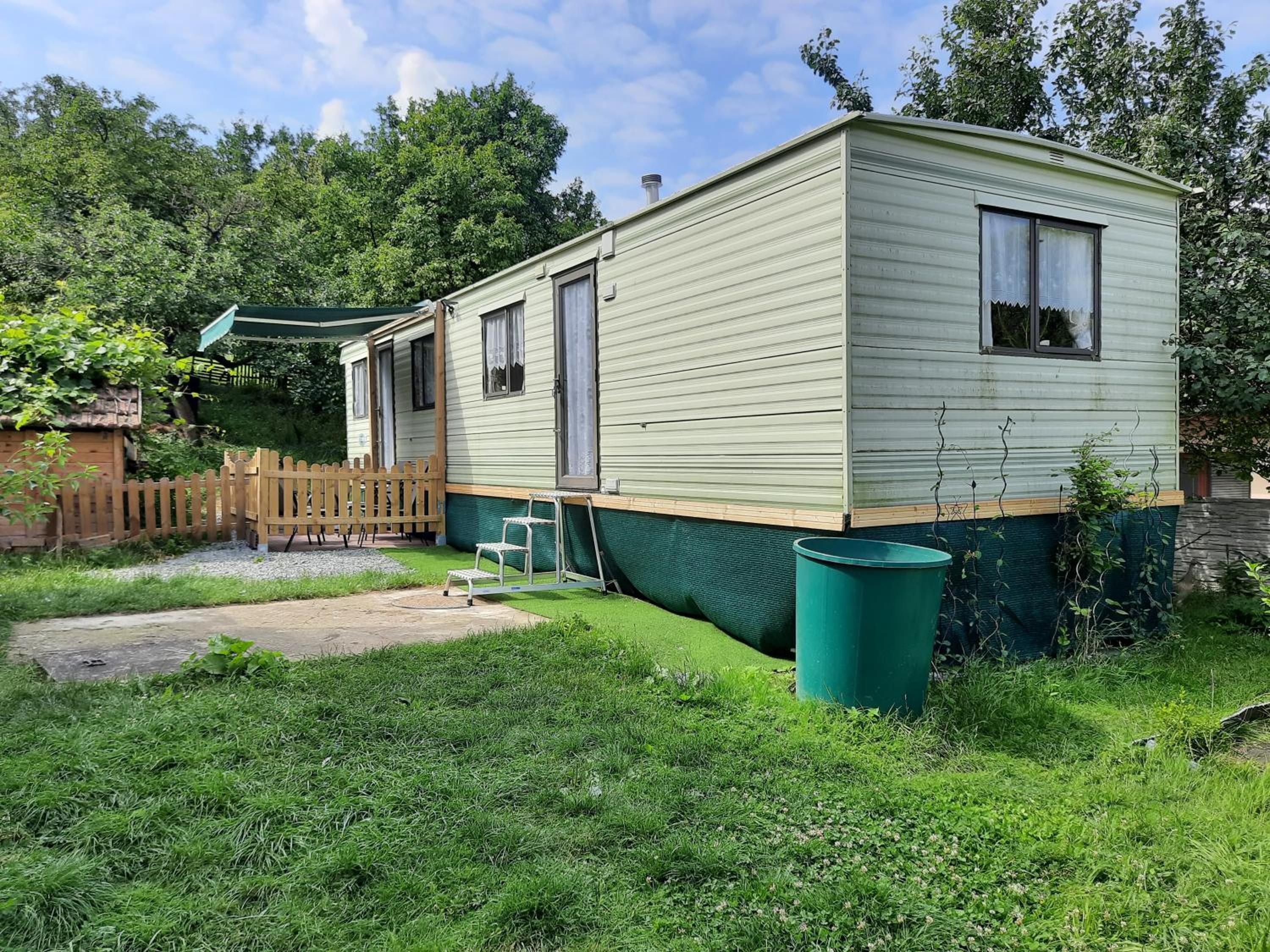 Mobile Home photo 3