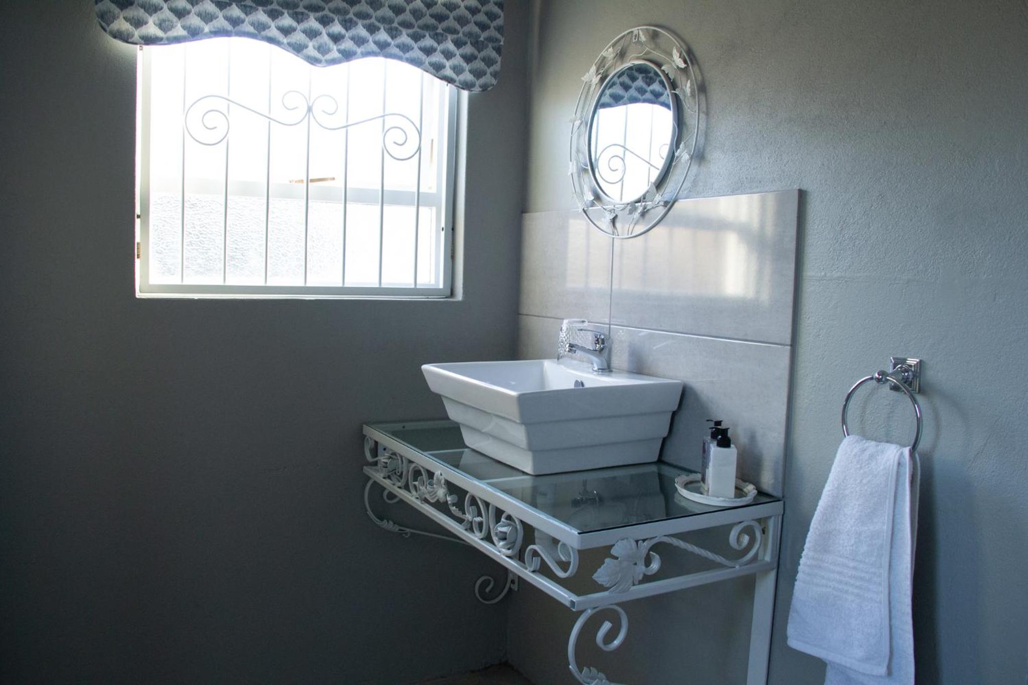 Lucerne Cottage - Photo 6