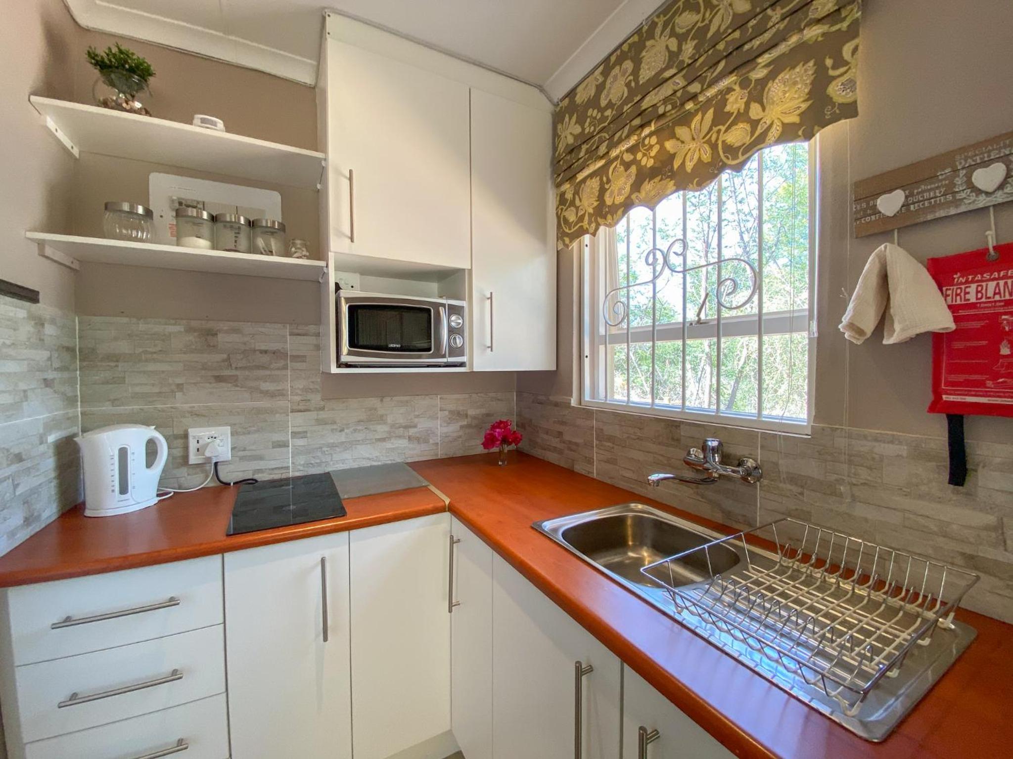 Garden Cottage - Photo 14