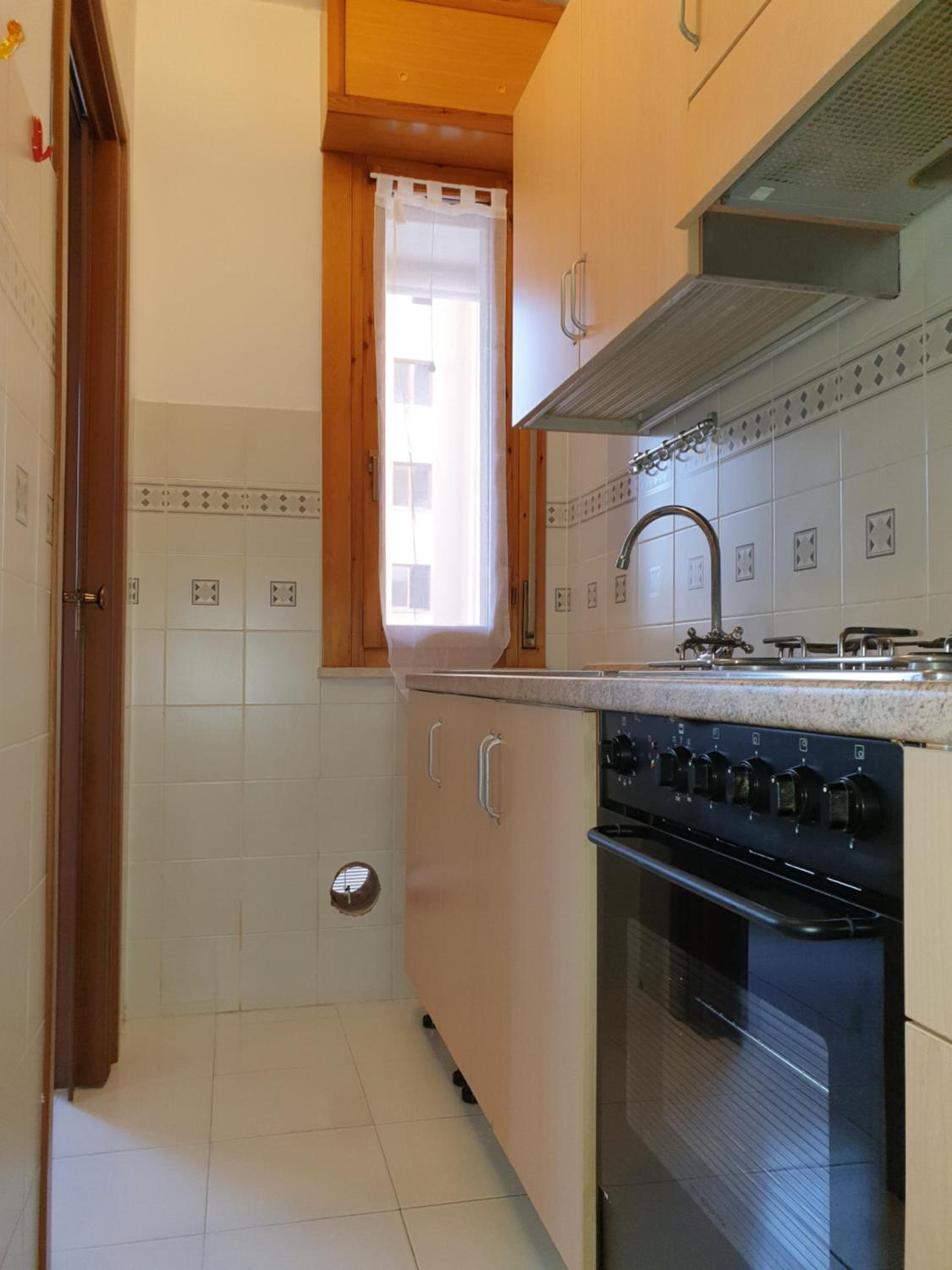 One-Bedroom Apartment - Photo 10