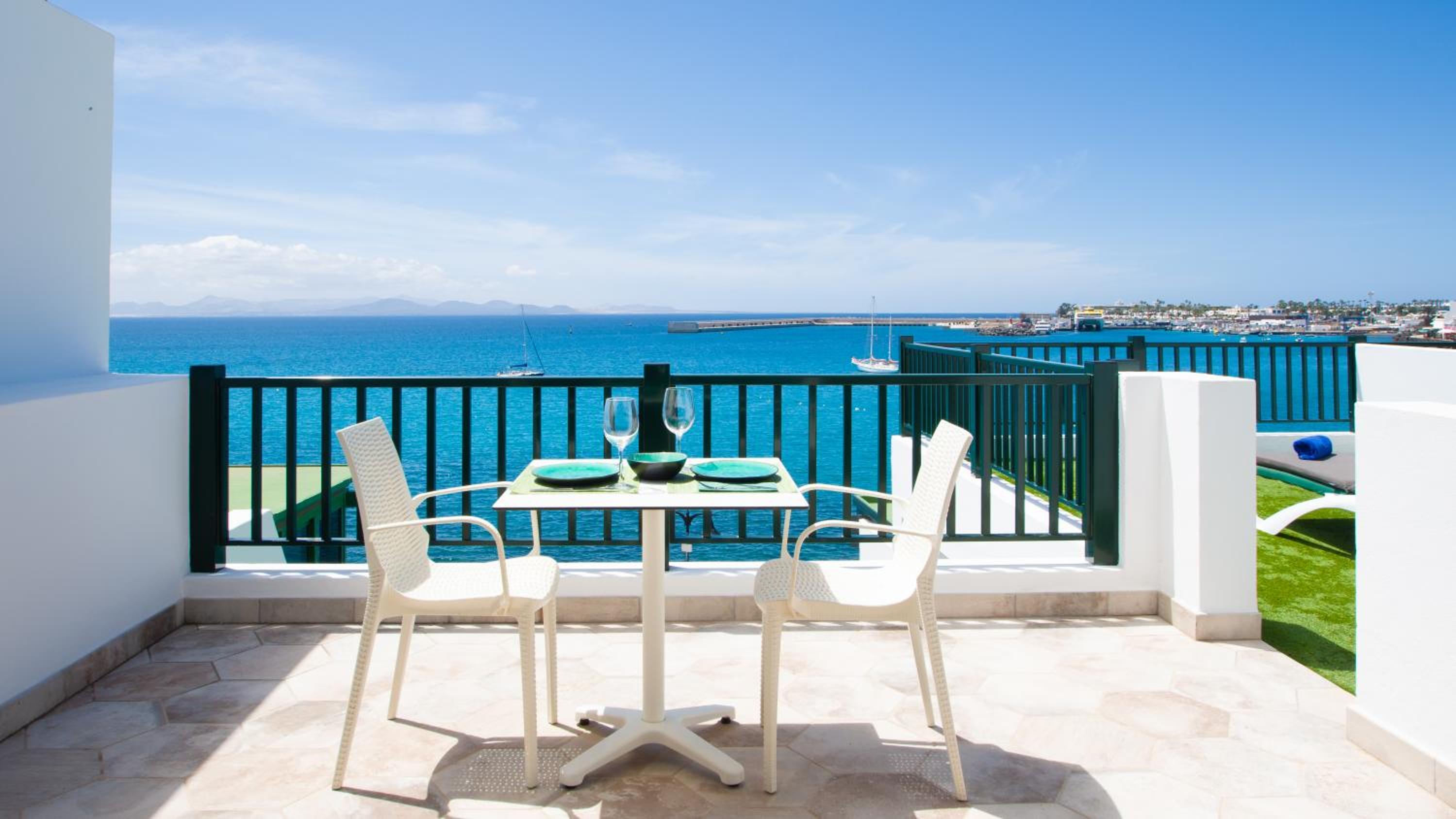 Apartment with Sea View photo 3
