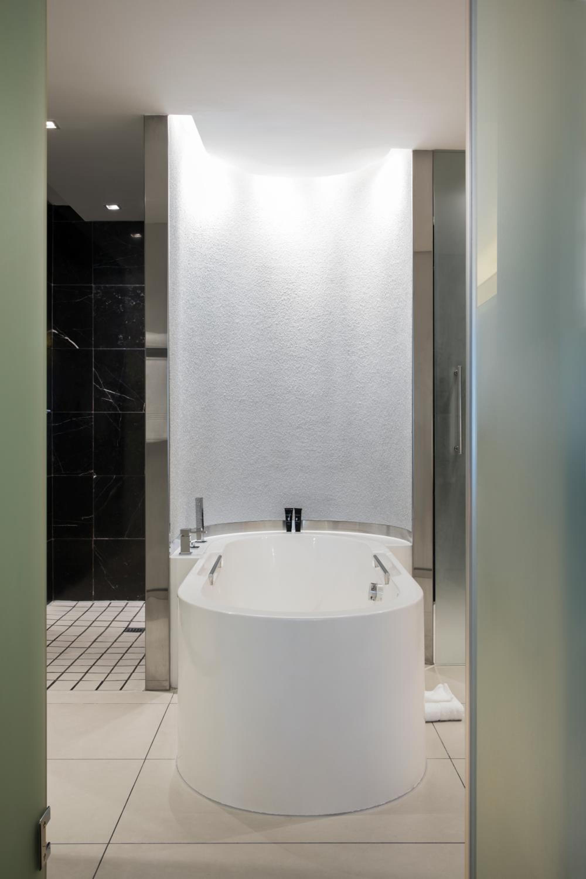 Executive Suite with Mountain View