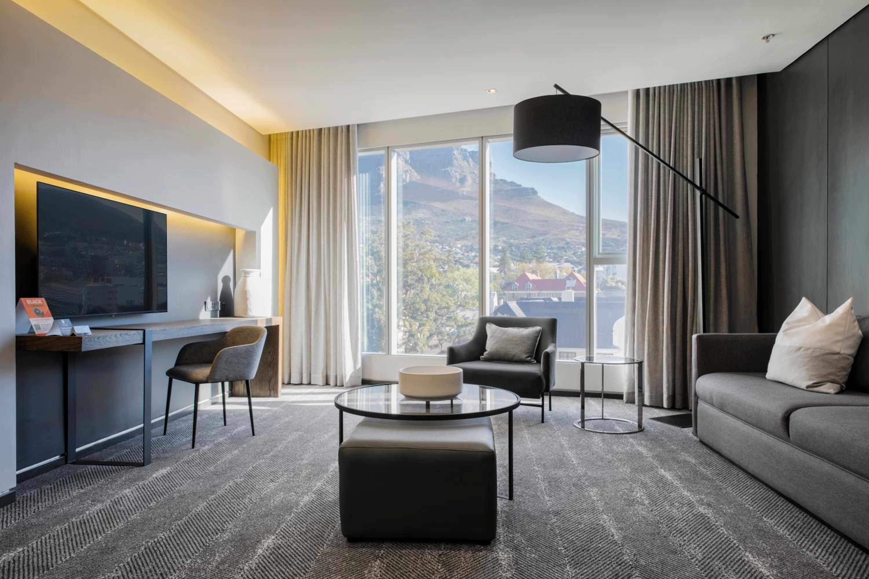 Executive Suite with Mountain View